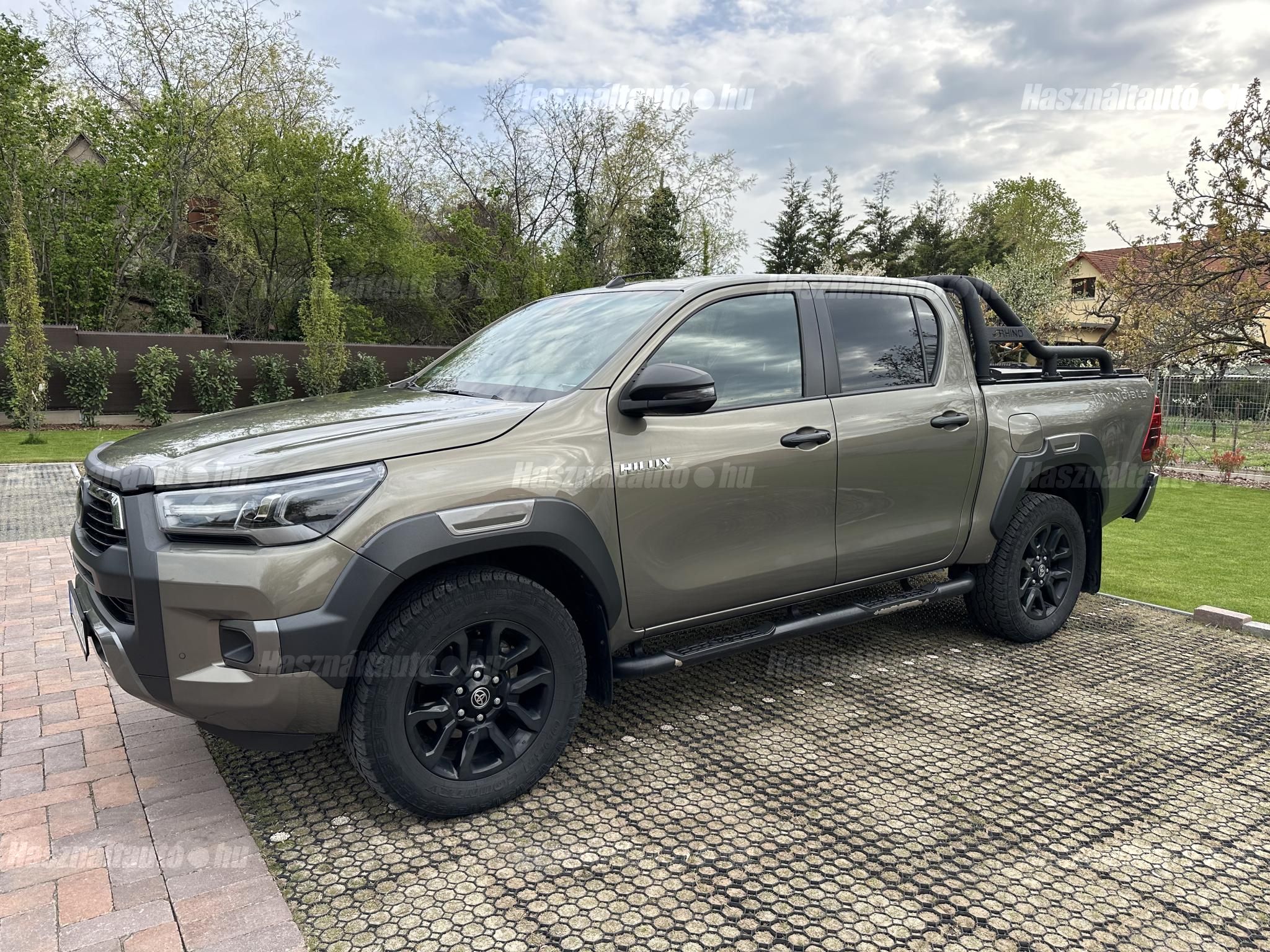 TOYOTA HILUX 2021/12 - 1