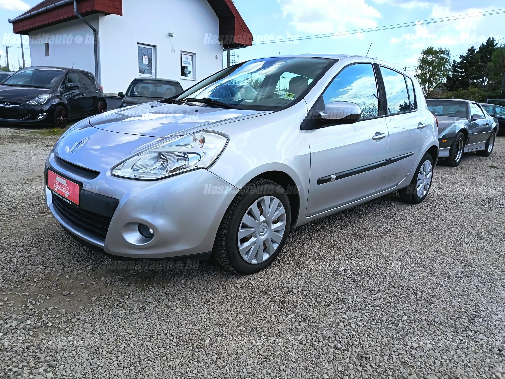 RENAULT CLIO 2010/4 - 1