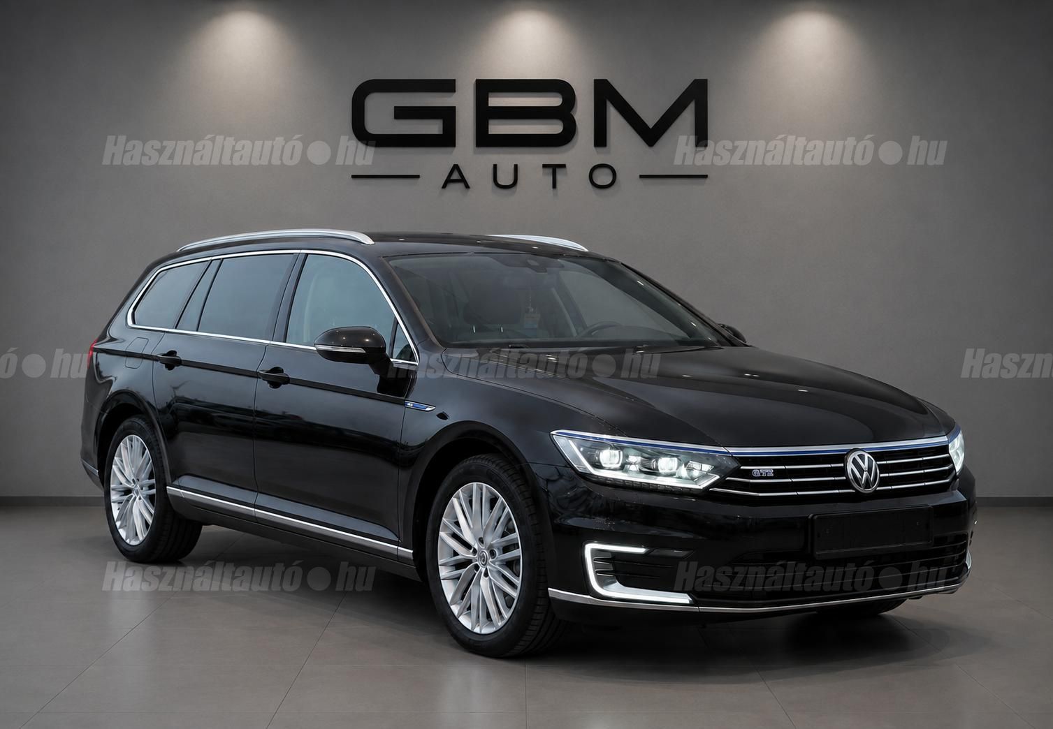 VOLKSWAGEN PASSAT VIII 2016 - 1