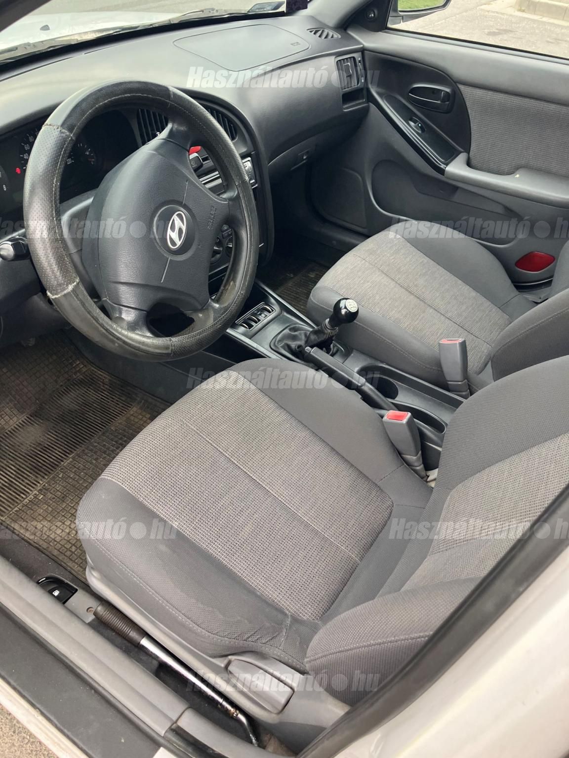 HYUNDAI ELANTRA 2005/11 - 1