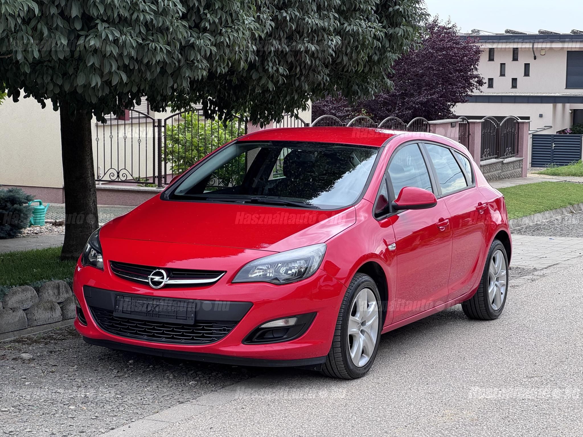 OPEL ASTRA J 2014/5 - 1