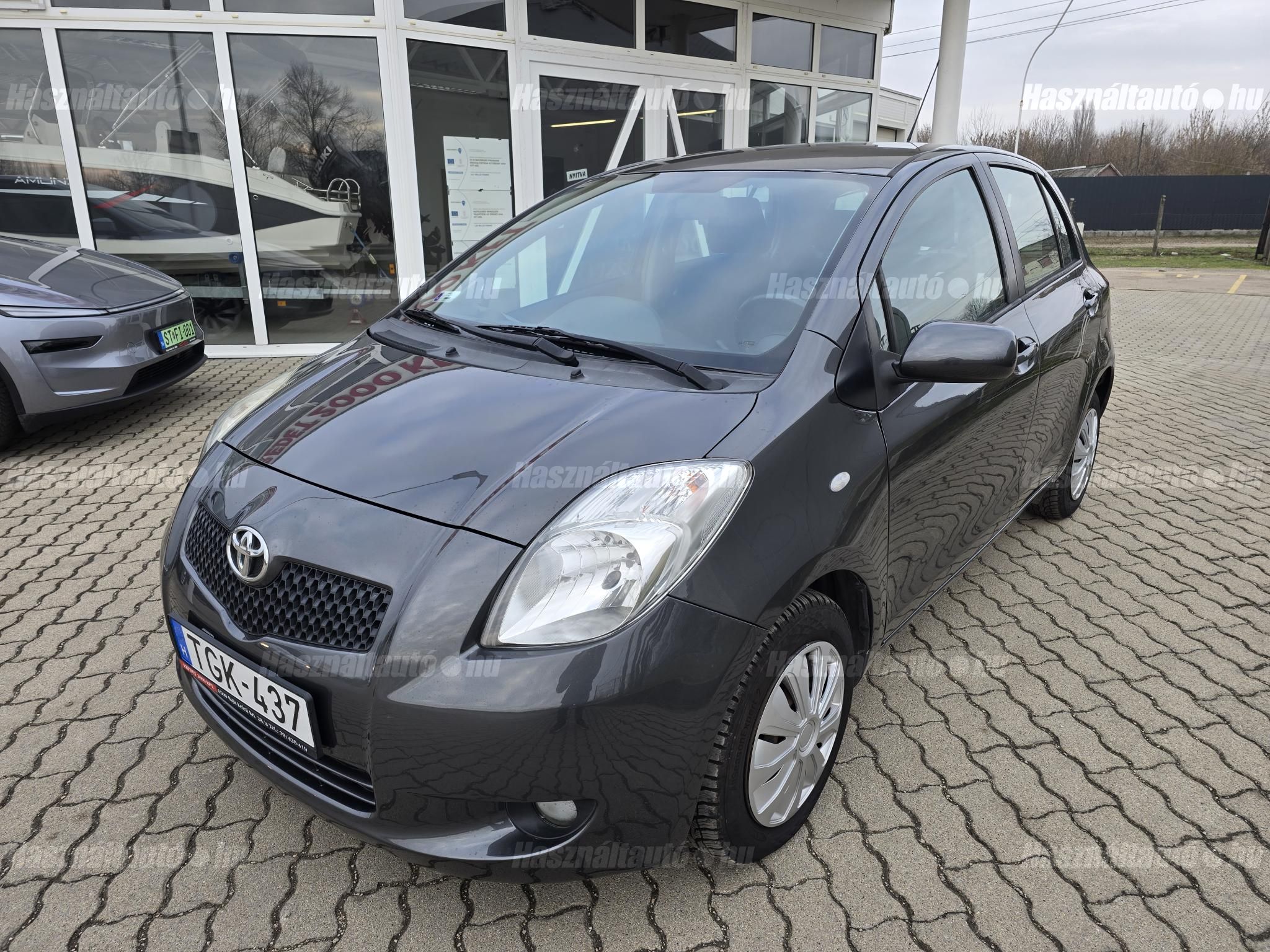 TOYOTA YARIS 2008/10 - 1
