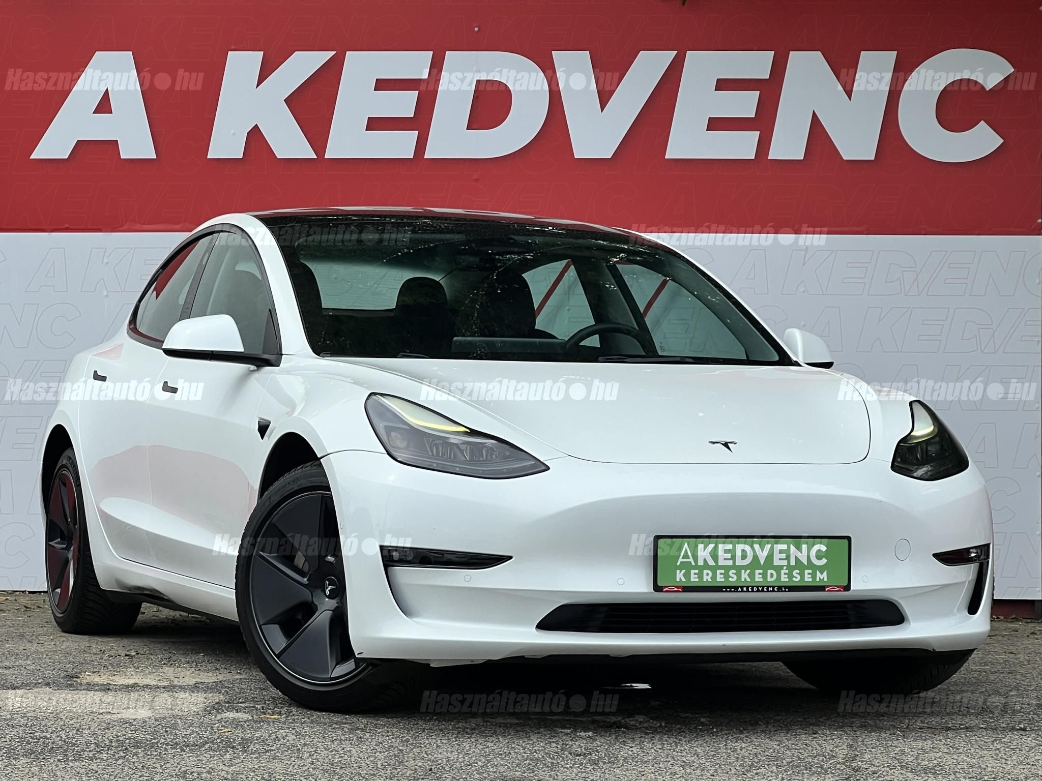 TESLA MODEL 3 2022/2 - 1