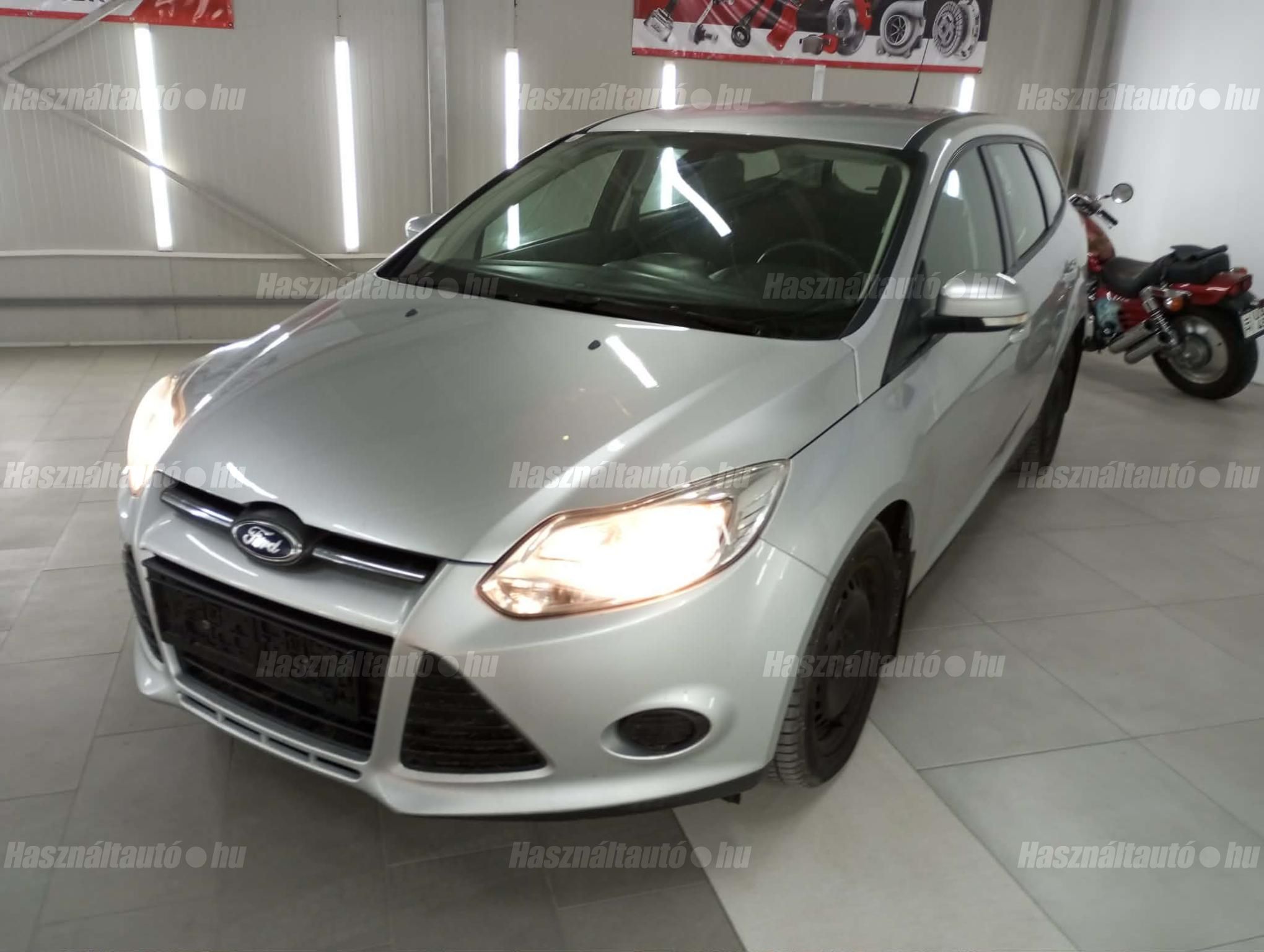 FORD FOCUS 2013/12 - 1