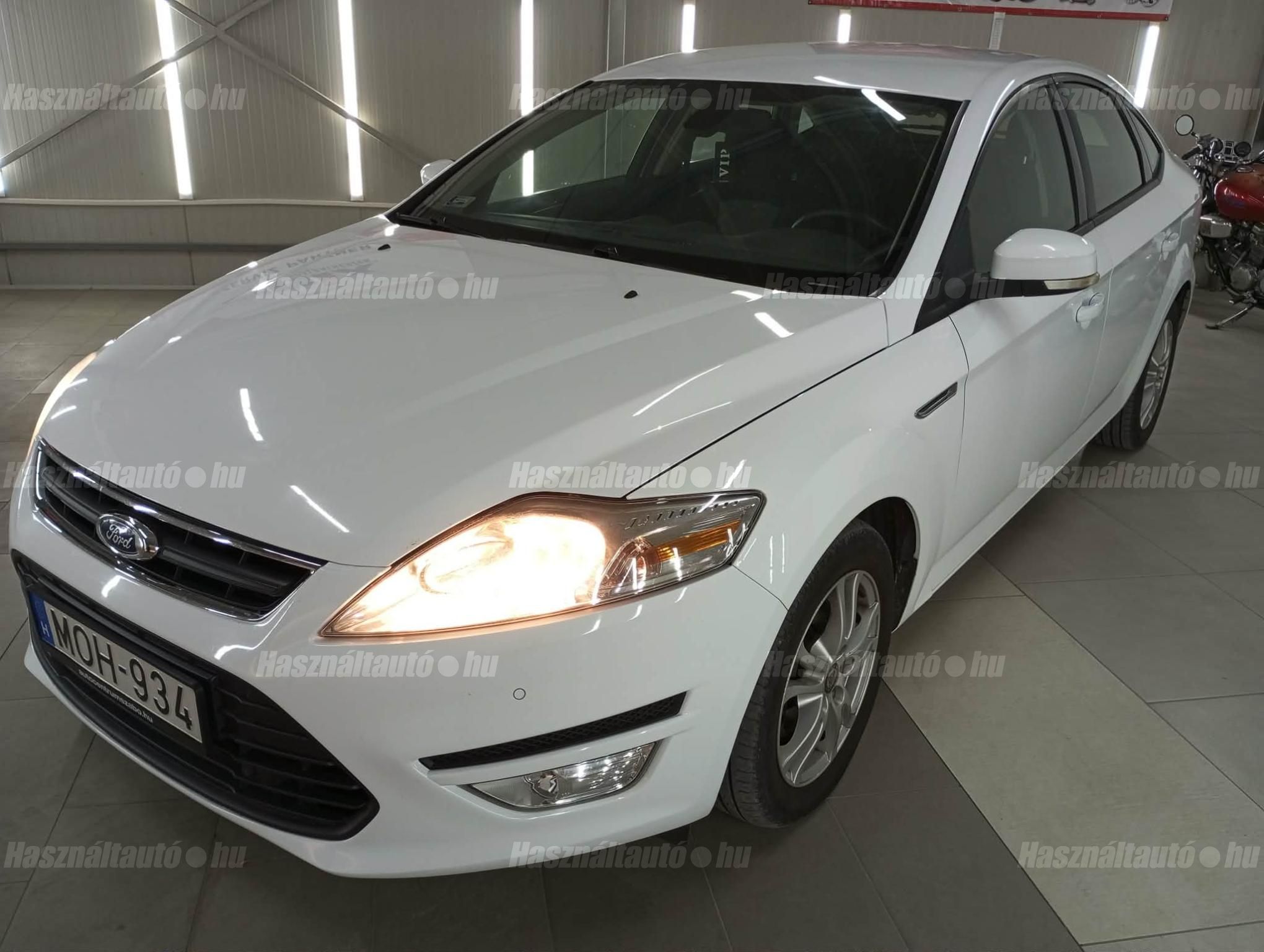 FORD MONDEO 2013/12 - 1