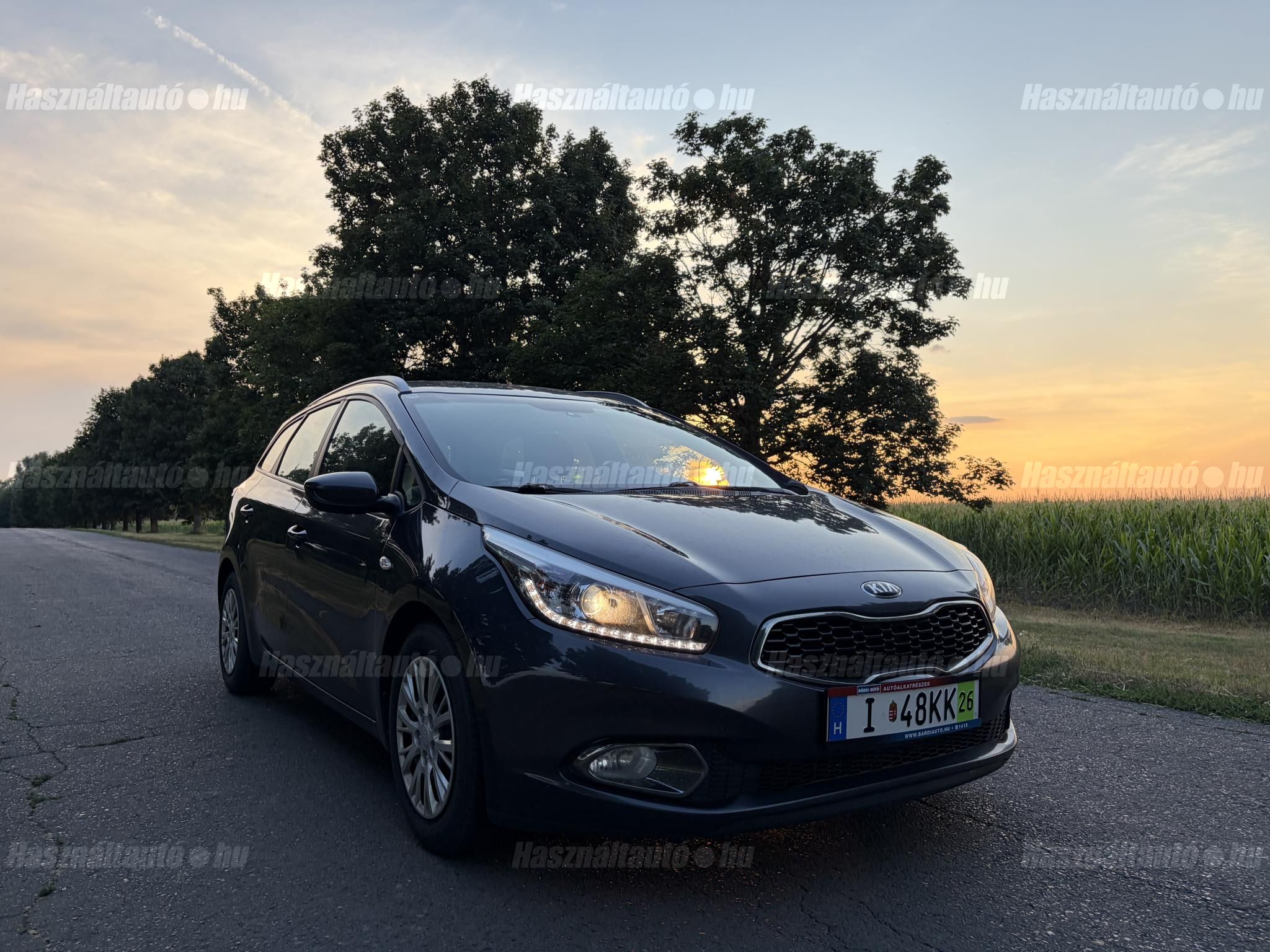 KIA CEE'D 2014/6 - 1