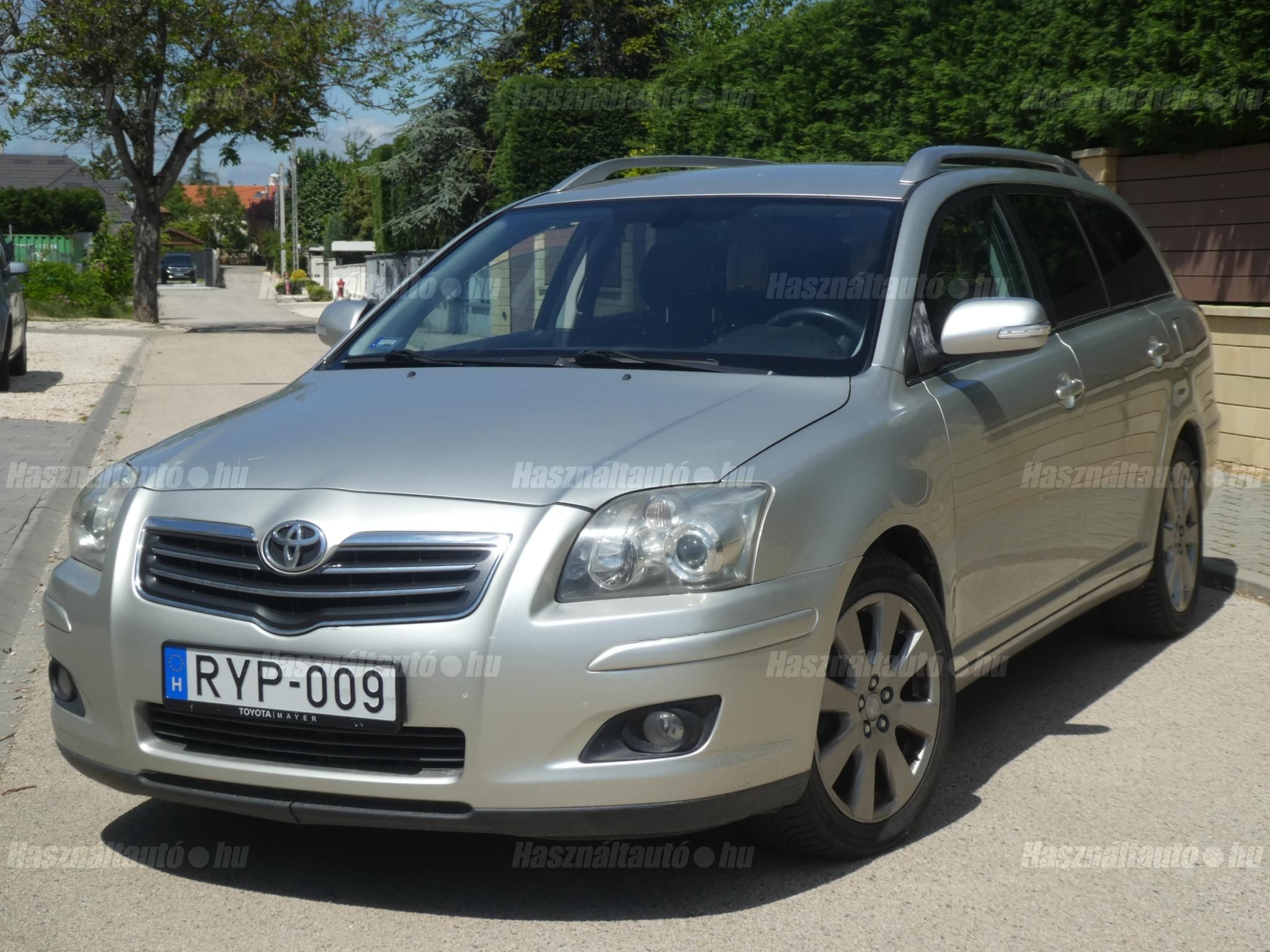TOYOTA AVENSIS 2008/10 - 1