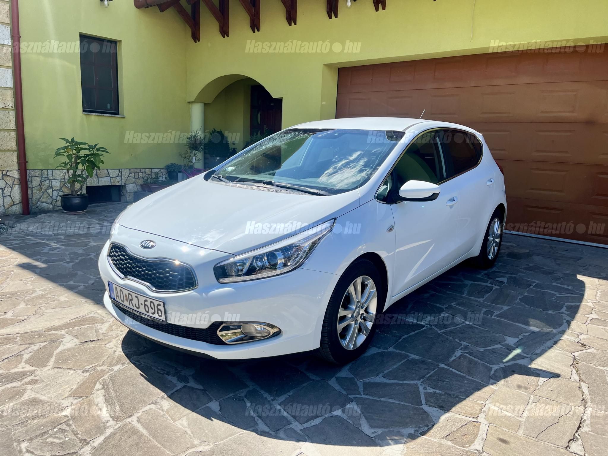 KIA CEE'D 2014/4 - 1