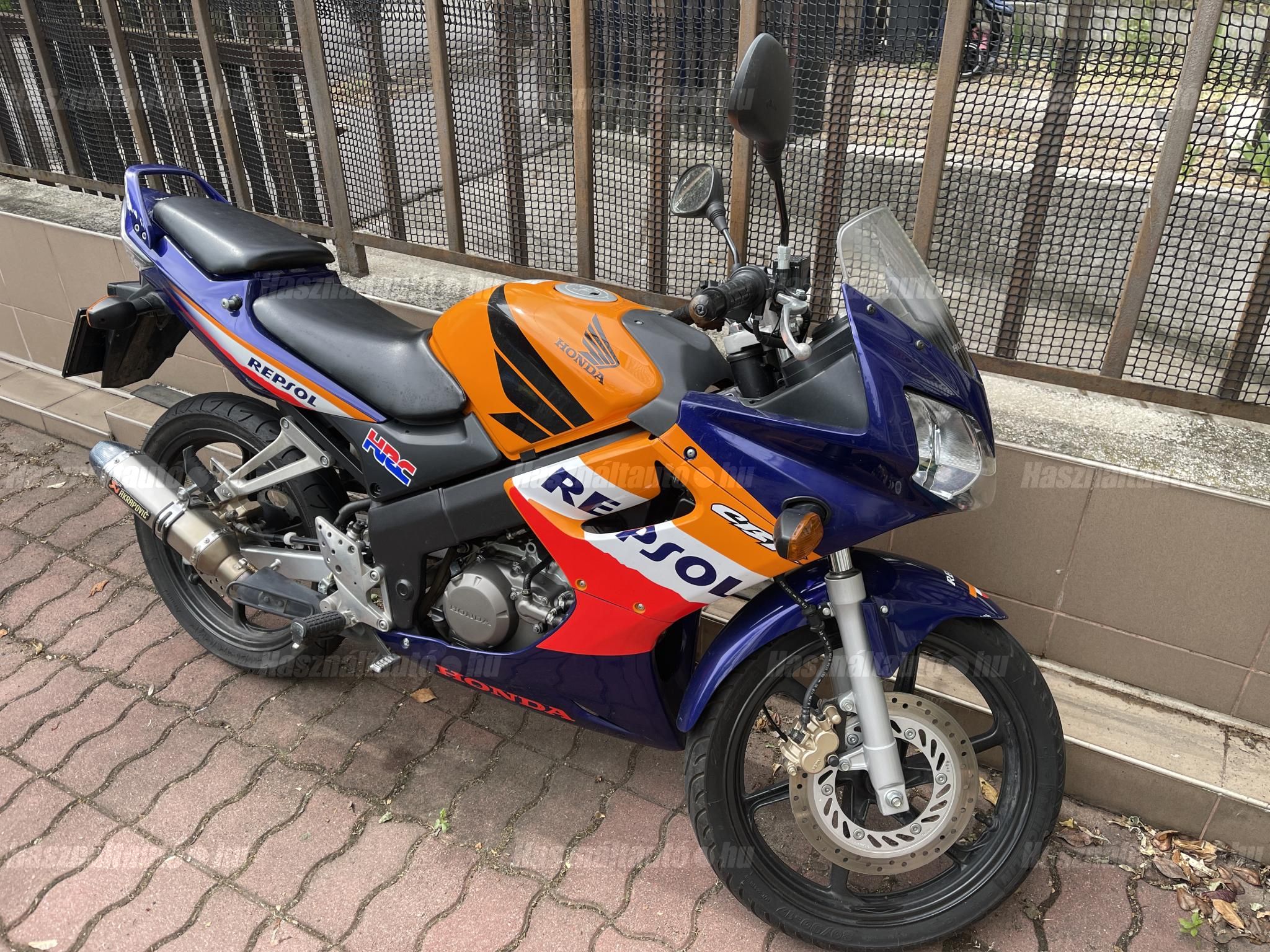 HONDA CBR 125 R 2005 - 1