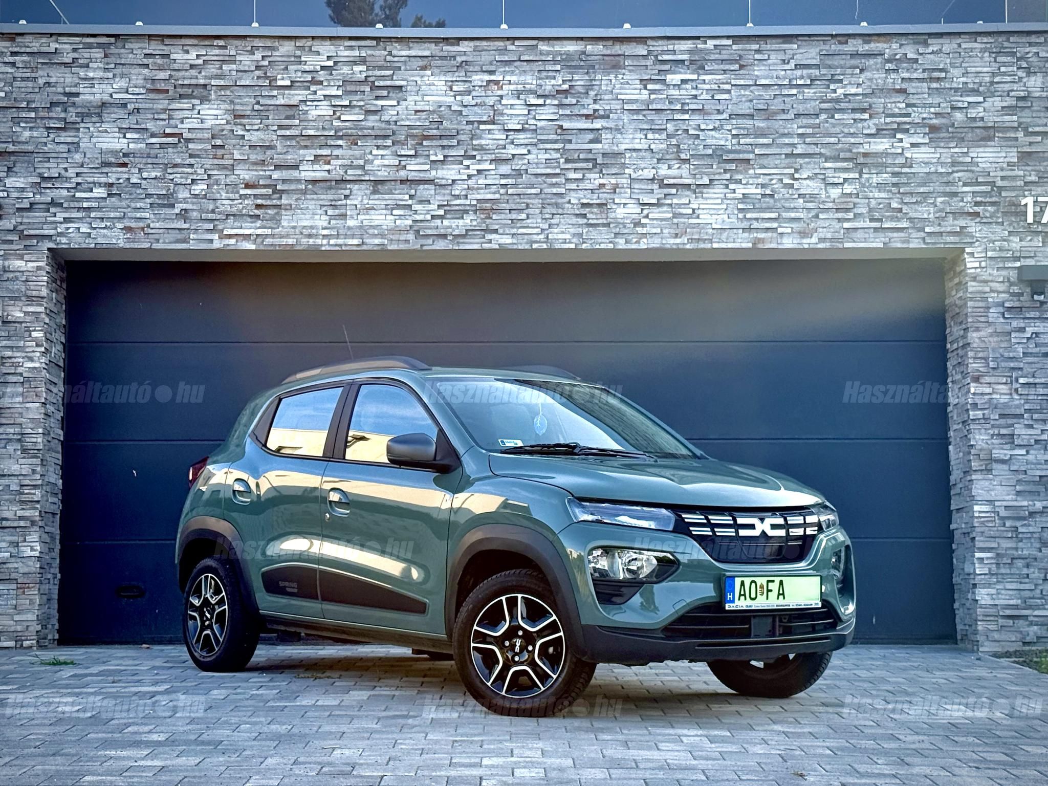 DACIA SPRING 2023/12 - 1