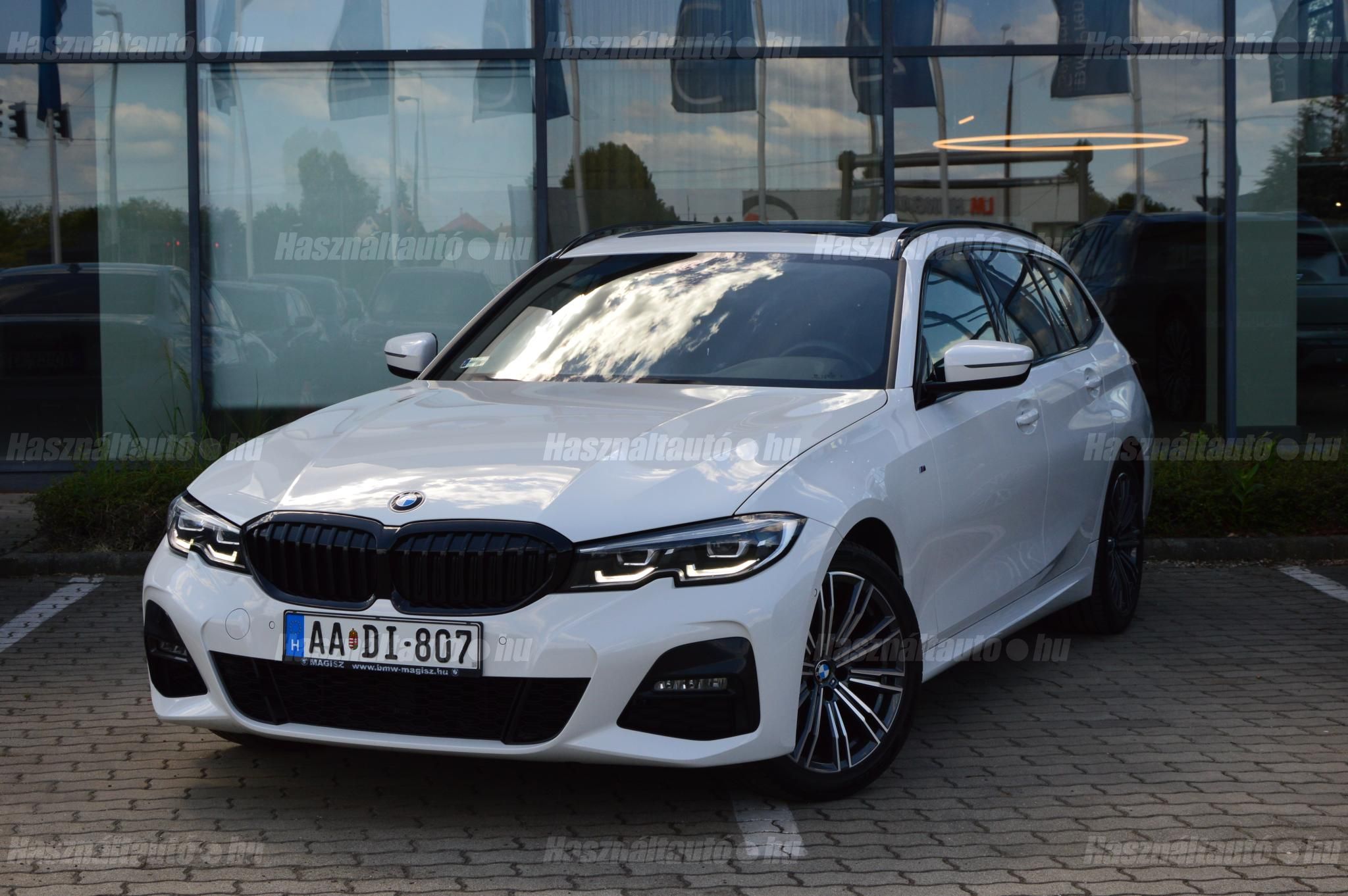 BMW 320 2022/8 - 1