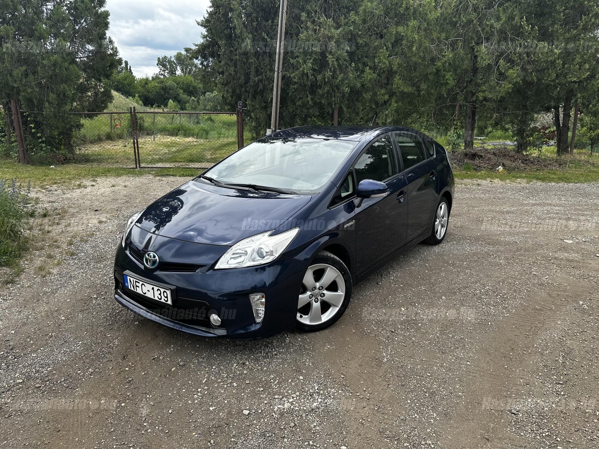 TOYOTA PRIUS 2013/7 - 1