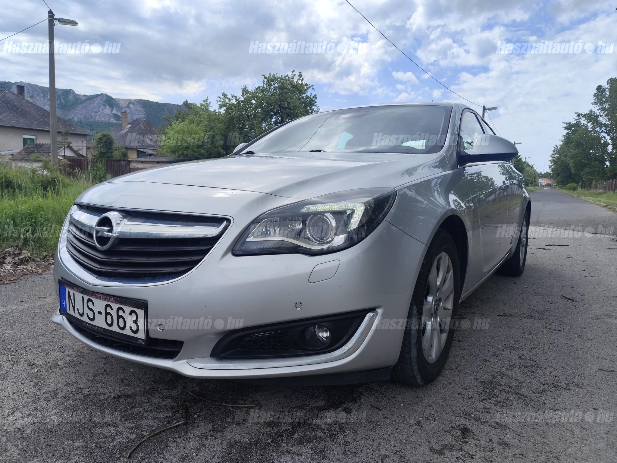 OPEL INSIGNIA 2015/12 - 1