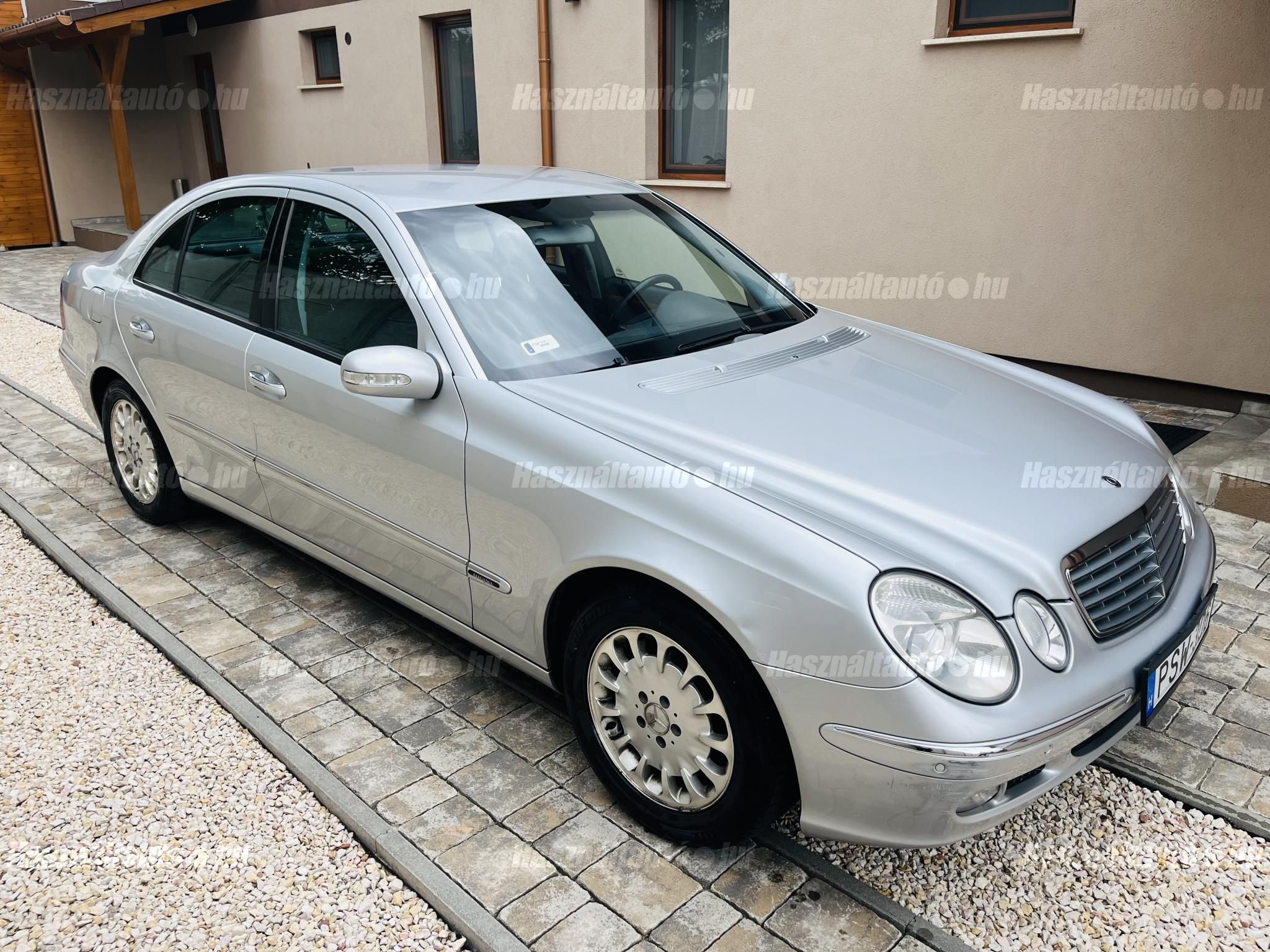 MERCEDES-BENZ E 270 2002/6 - 1
