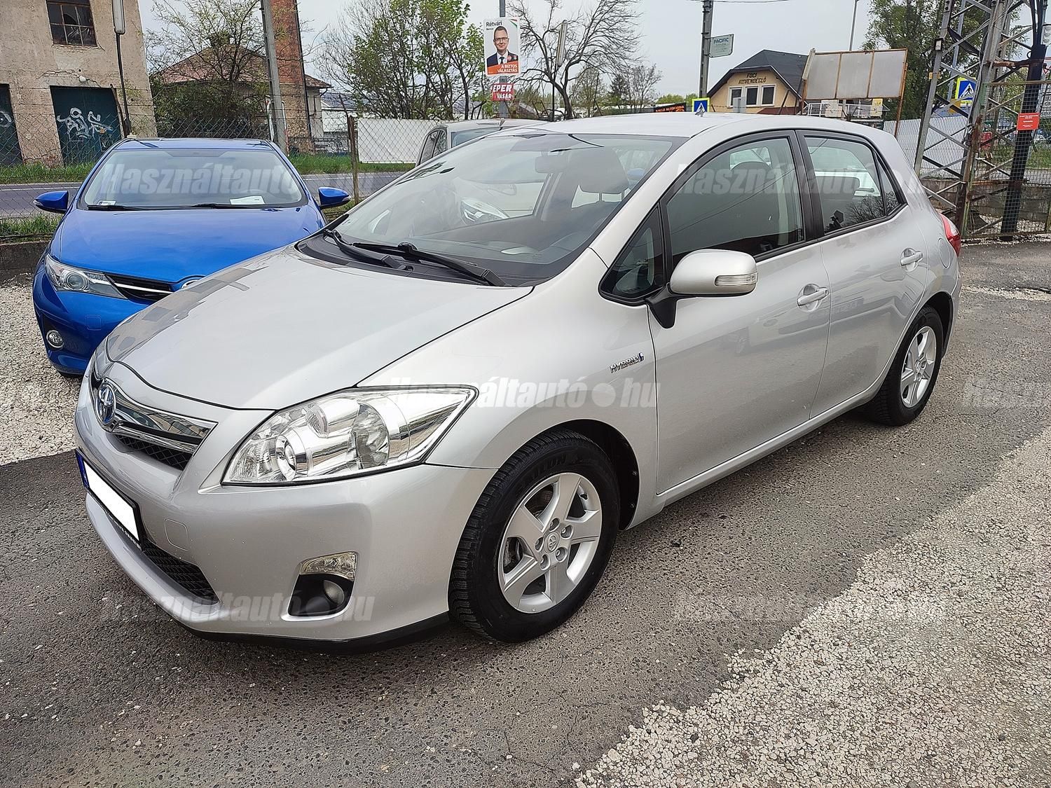 TOYOTA AURIS 2012/7 - 1