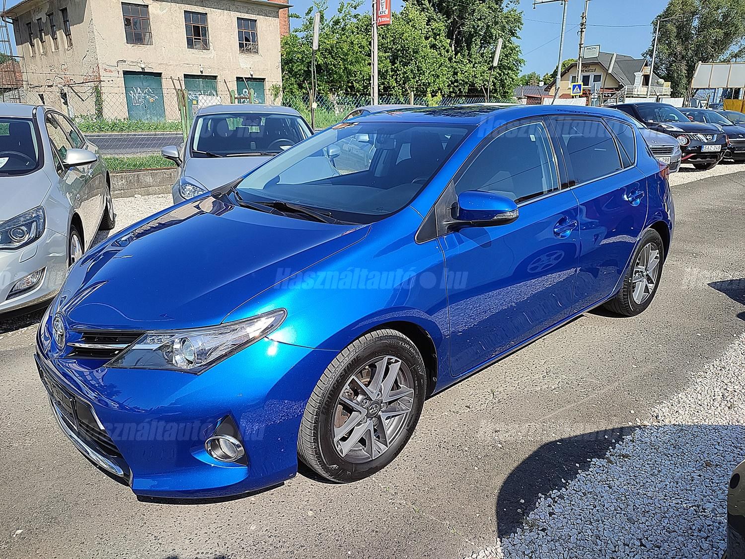 TOYOTA AURIS 2014/7 - 1