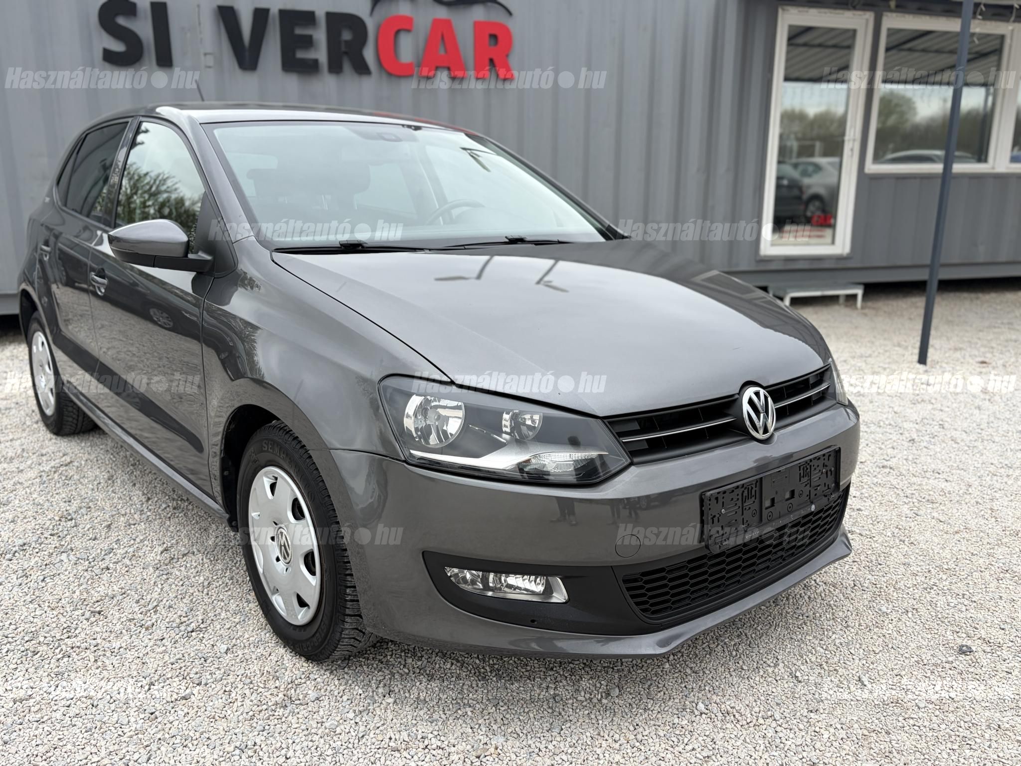 VOLKSWAGEN POLO 2010 - 1
