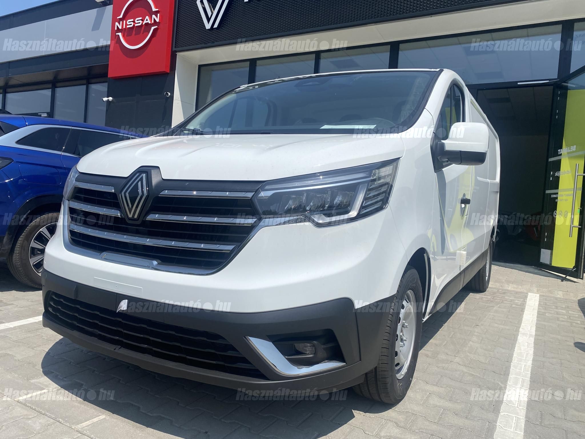 RENAULT TRAFIC 2026 - 1