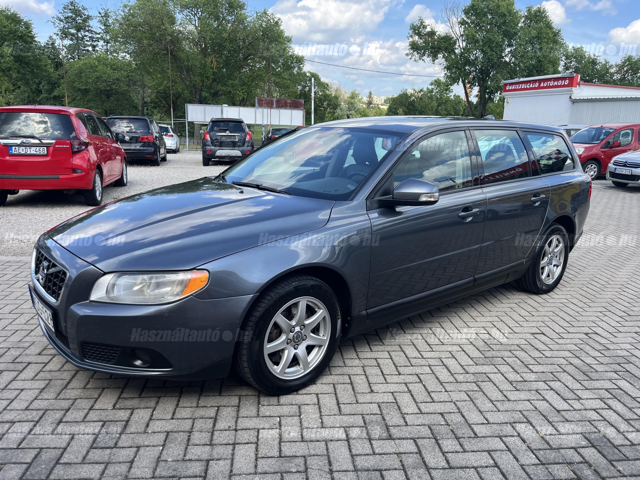 VOLVO V70 2008/9 - 1
