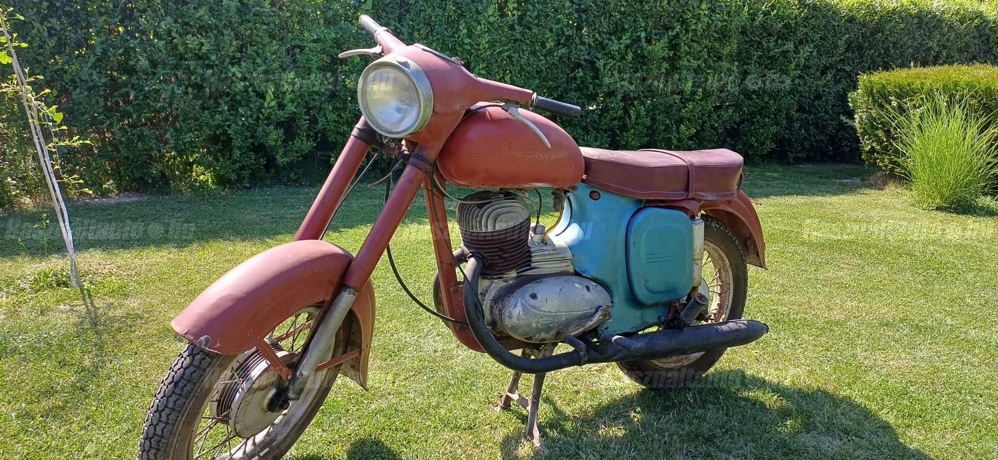 JAWA 250/559 1969/8 - 1