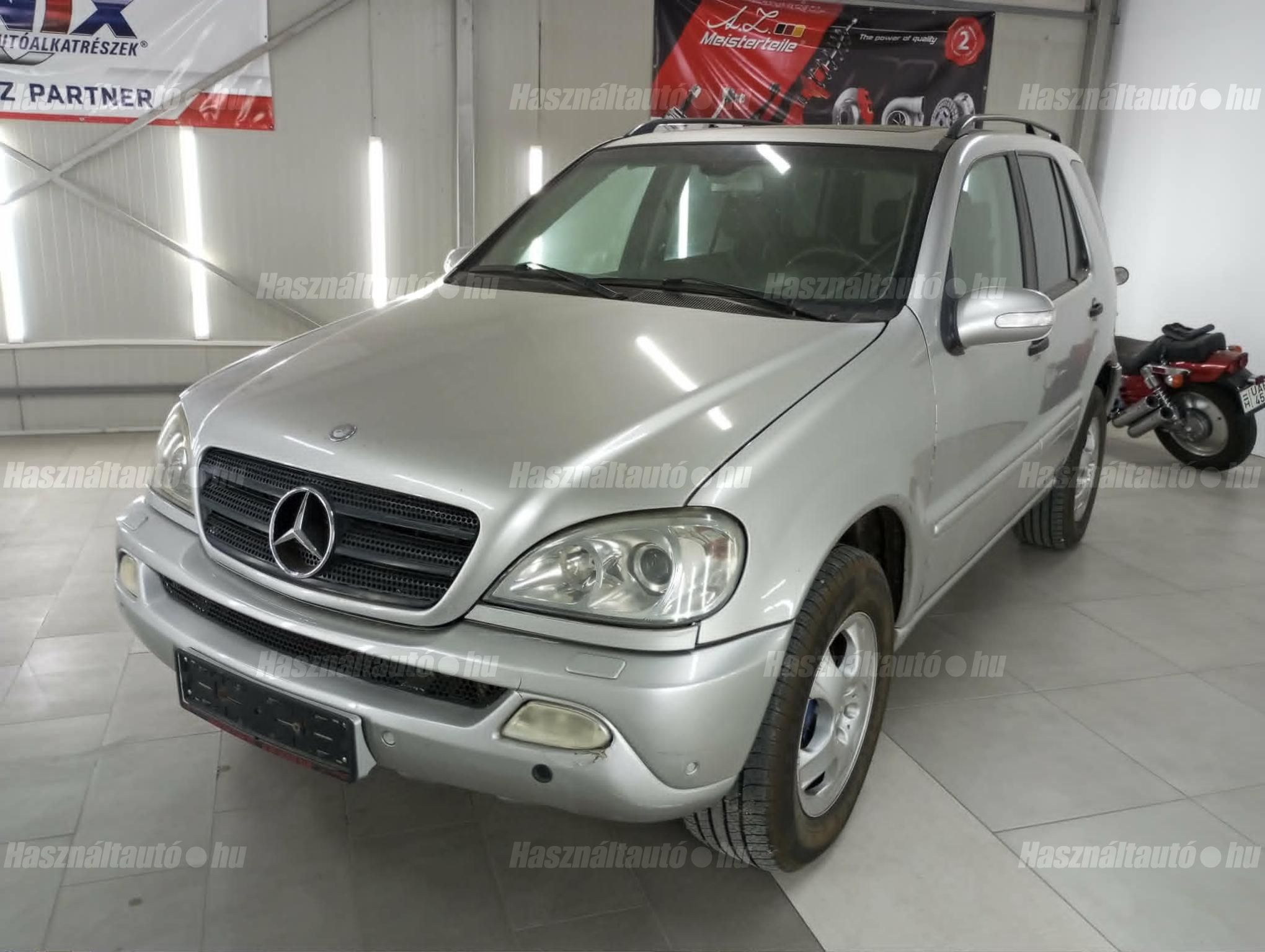 MERCEDES-BENZ ML 270 2002/3 - 1