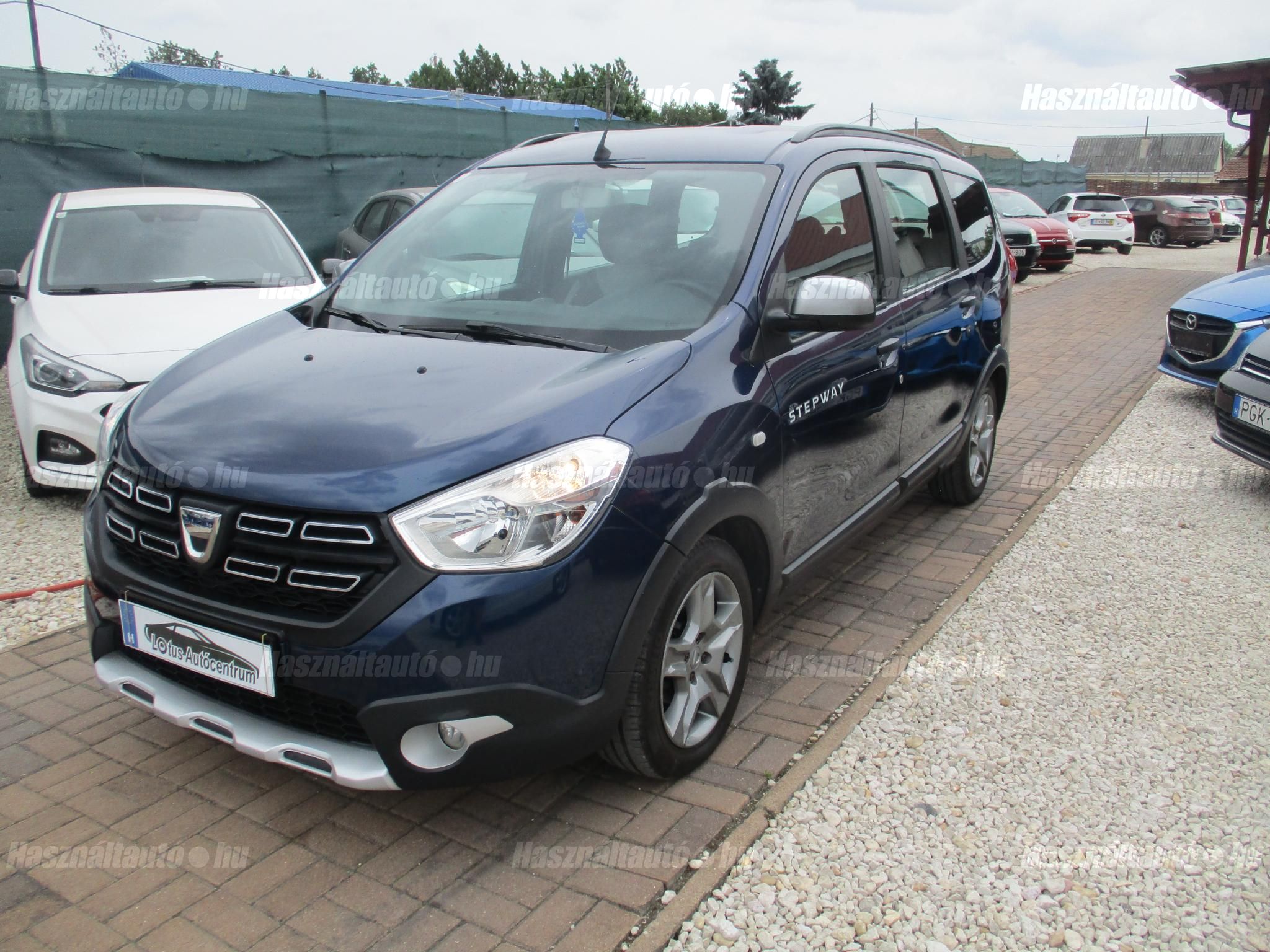 DACIA LODGY 2019/8 - 1