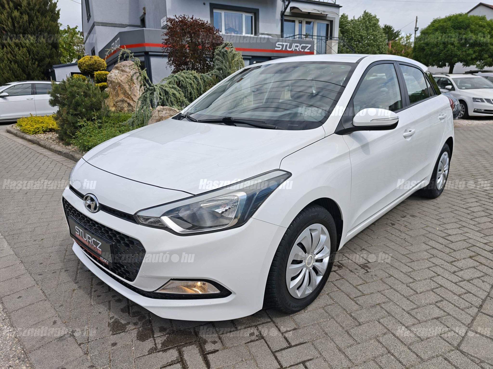 HYUNDAI I20 2015/12 - 1