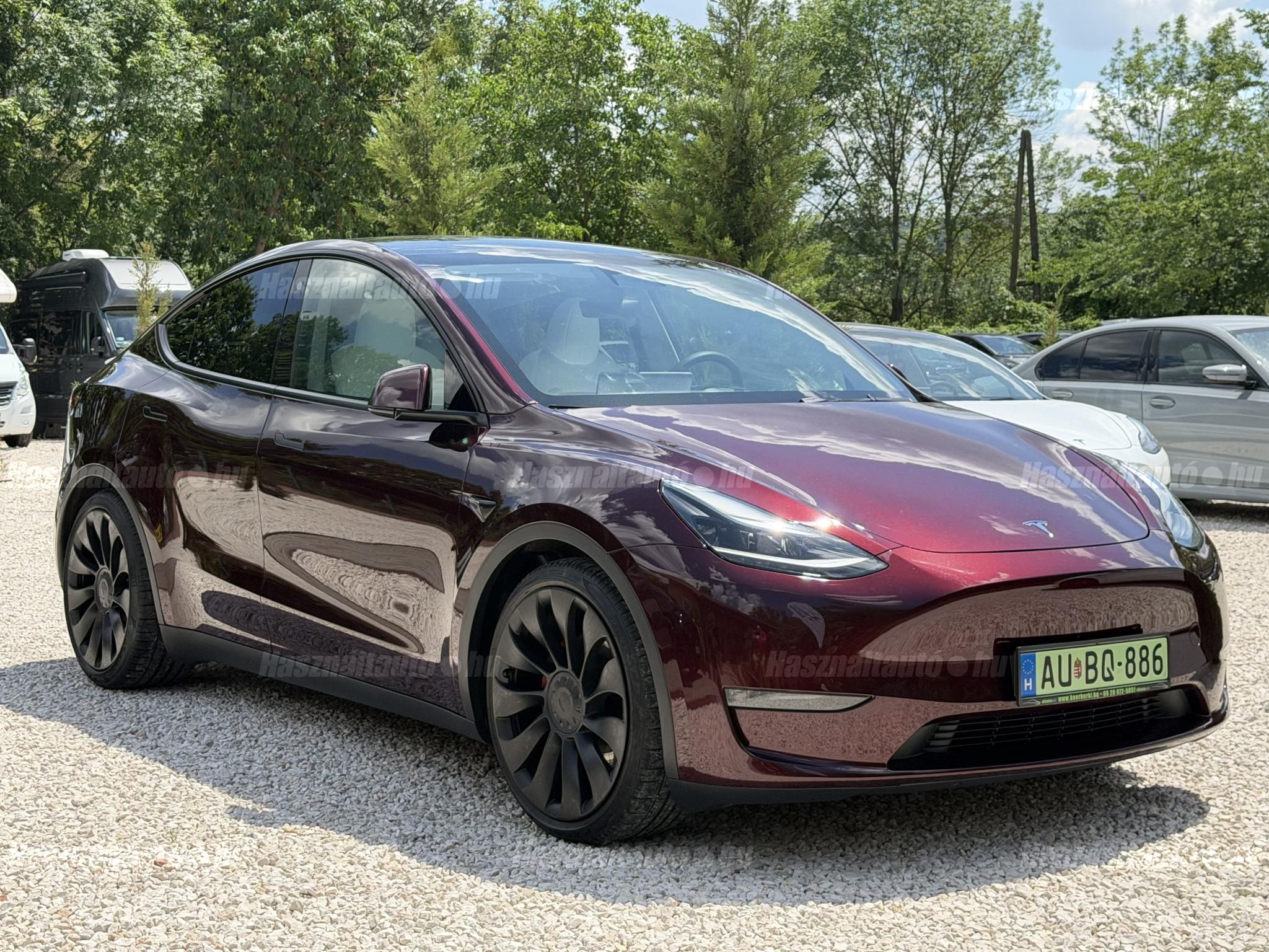 TESLA MODEL Y 2023/6 - 1