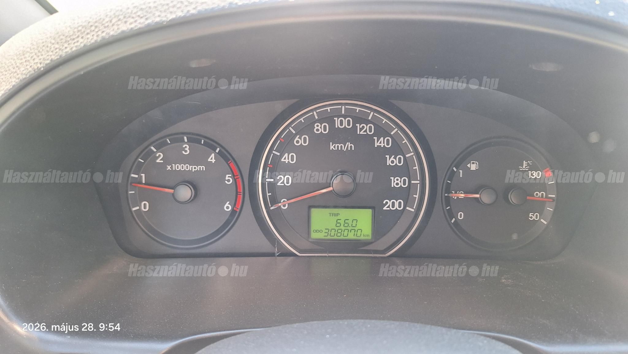 HYUNDAI H-1 2009/1 - 1