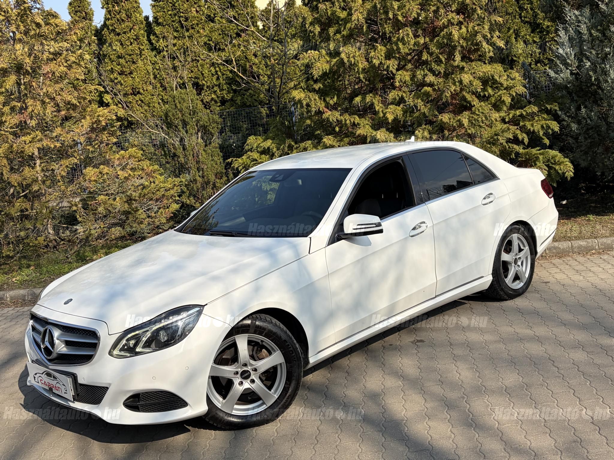MERCEDES-BENZ E 200 2014/9 - 1