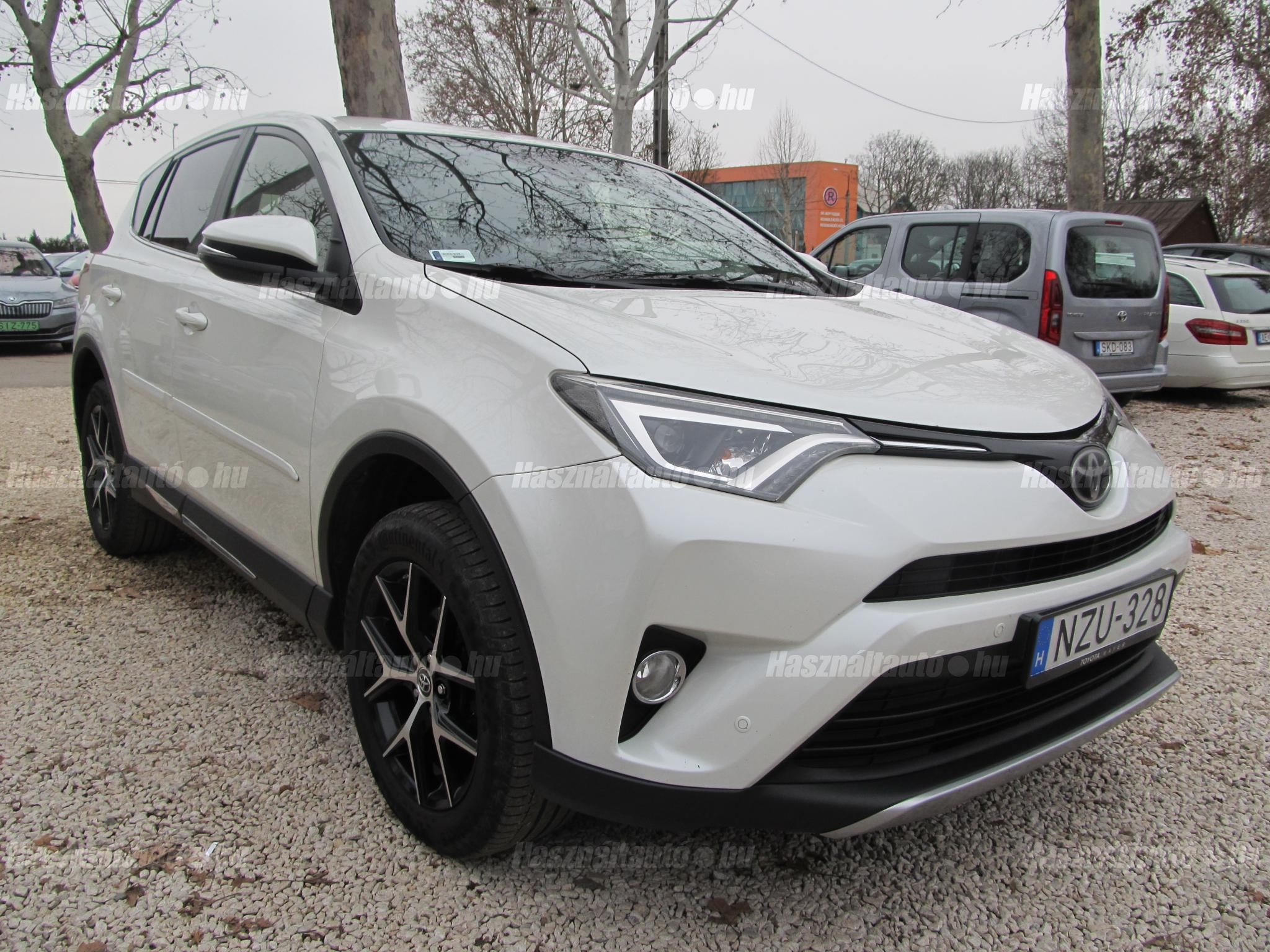 TOYOTA RAV 4 2017/1 - 1
