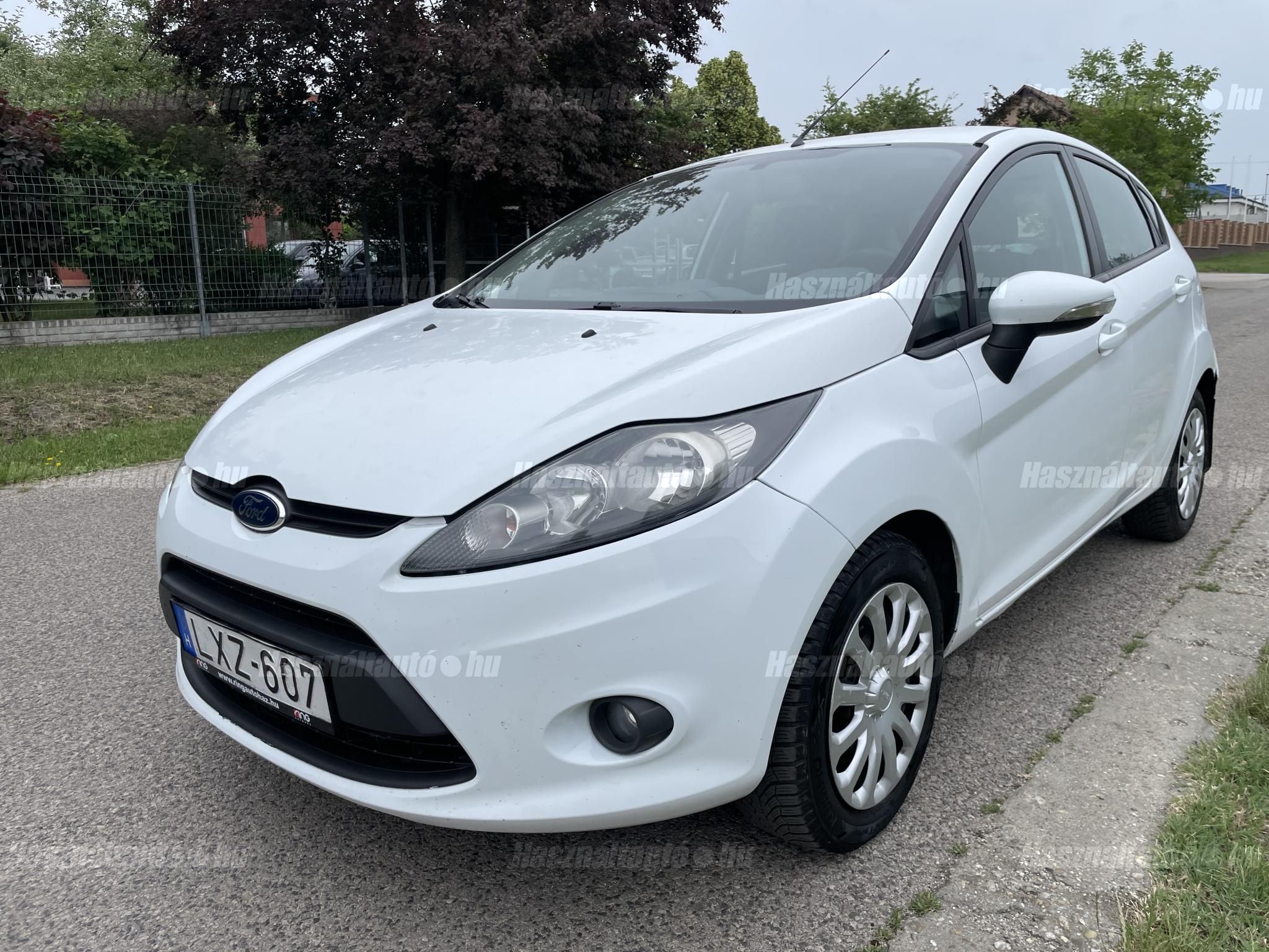 FORD FIESTA 2011/8 - 1