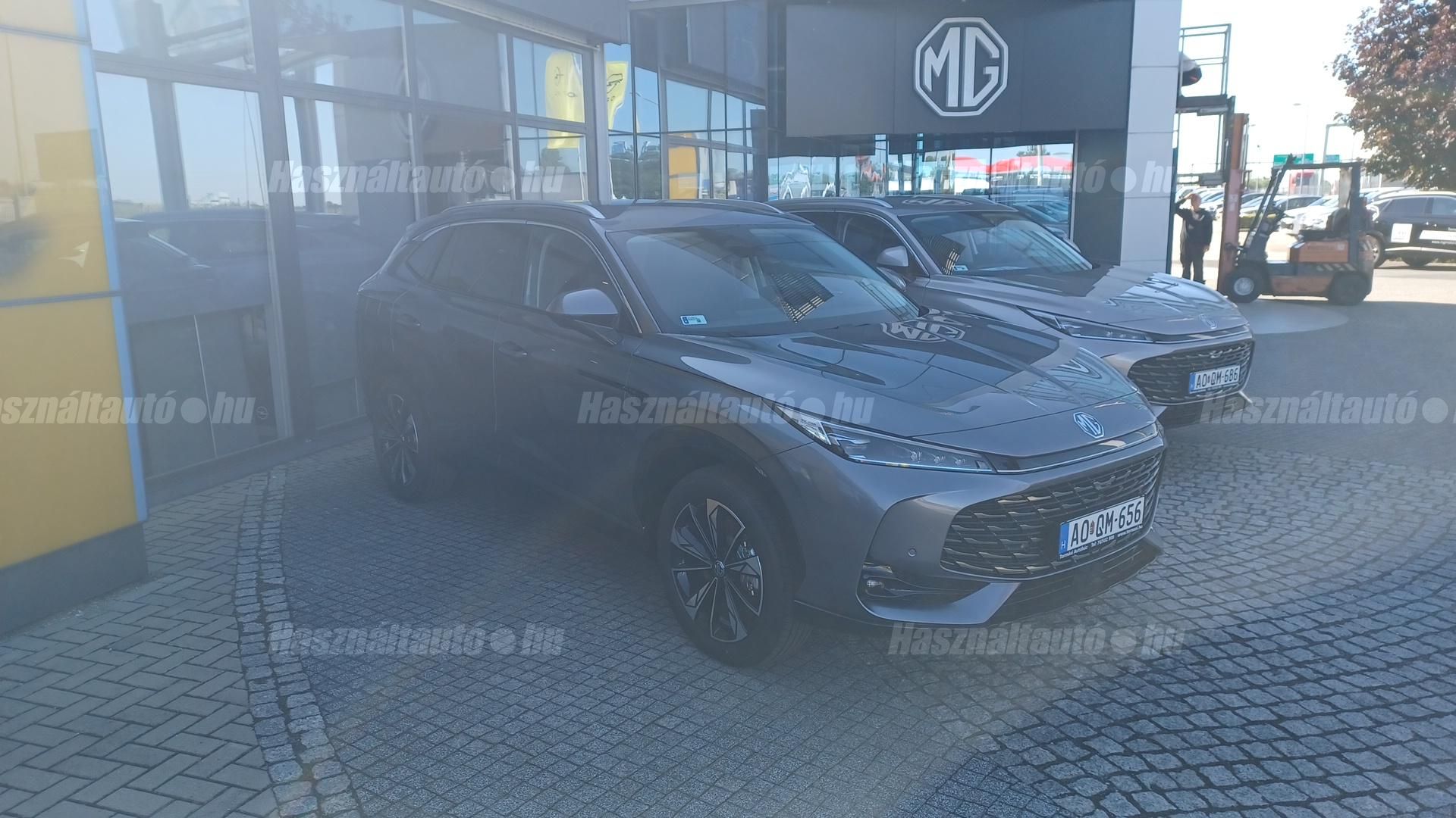 MG HS 2026 - 1