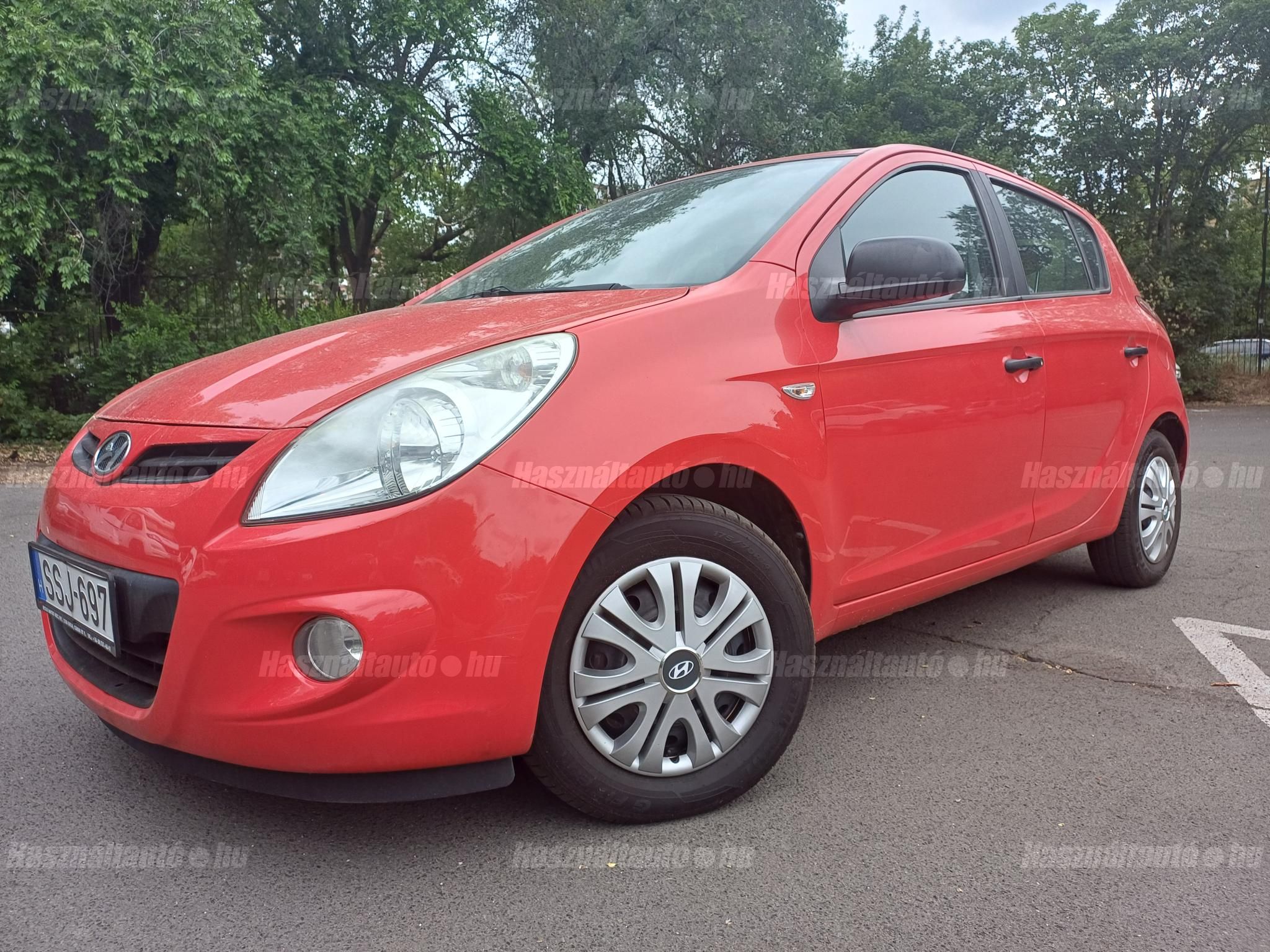 HYUNDAI I20 2010/4 - 1