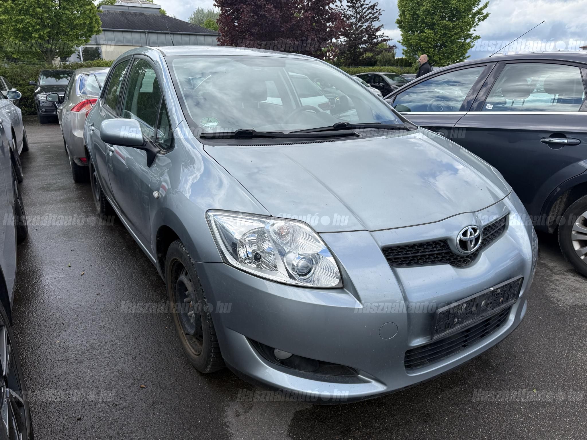 TOYOTA AURIS 2009/6 - 1