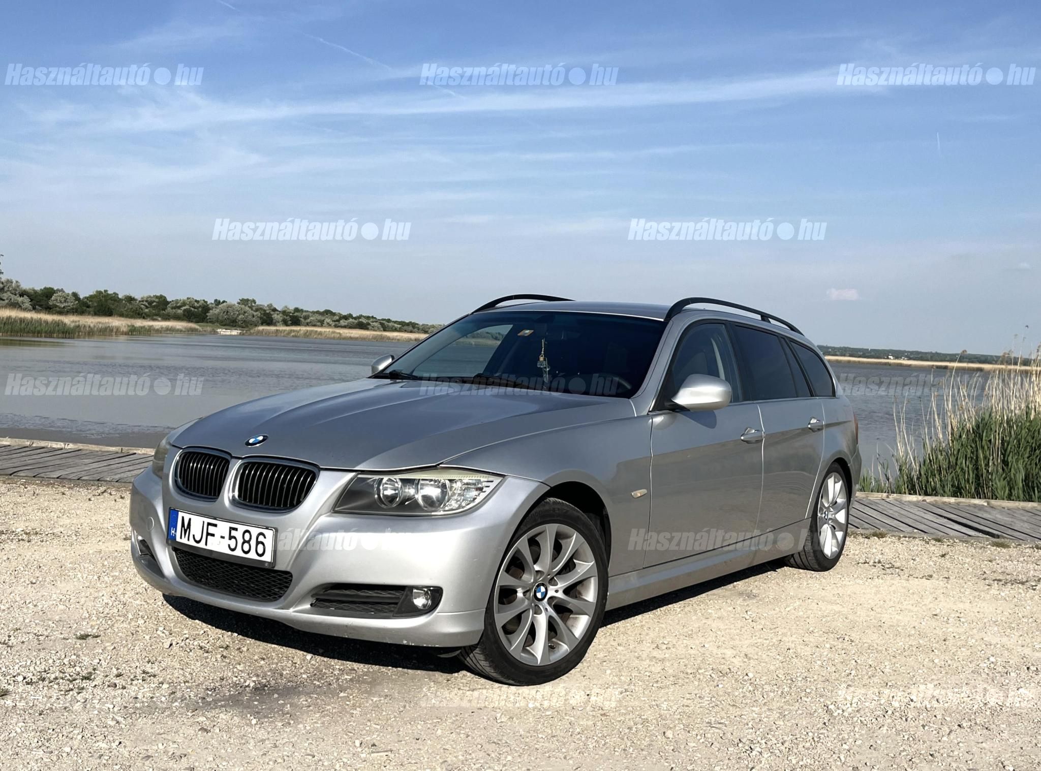 BMW 318 2010/2 - 1