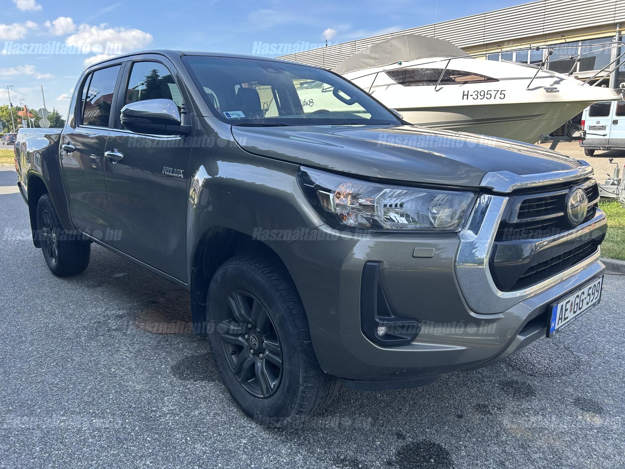 TOYOTA HILUX 2023/12 - 1