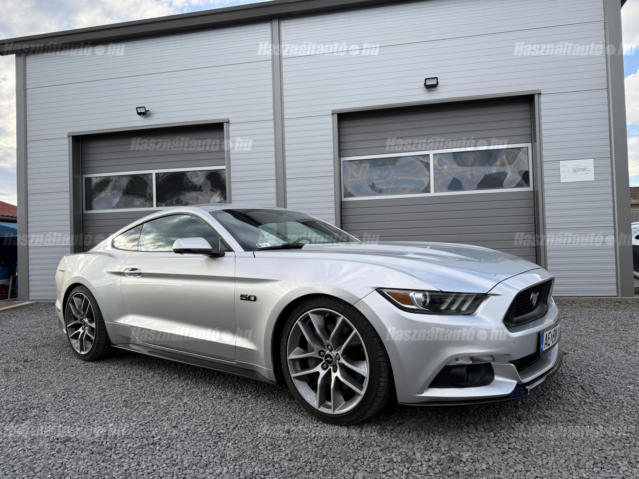 FORD MUSTANG 2015/6 - 1