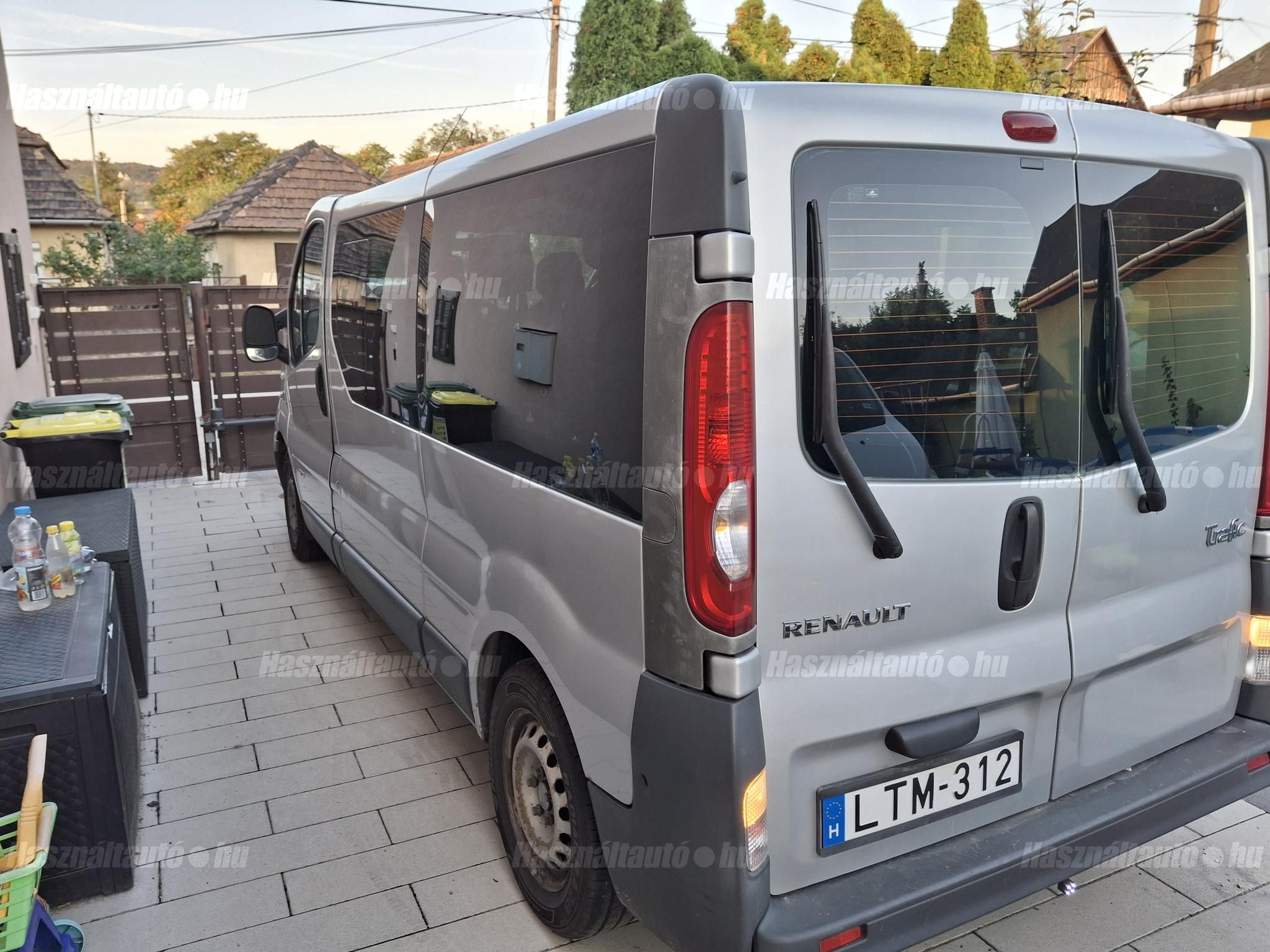 RENAULT TRAFIC 2008/4 - 1