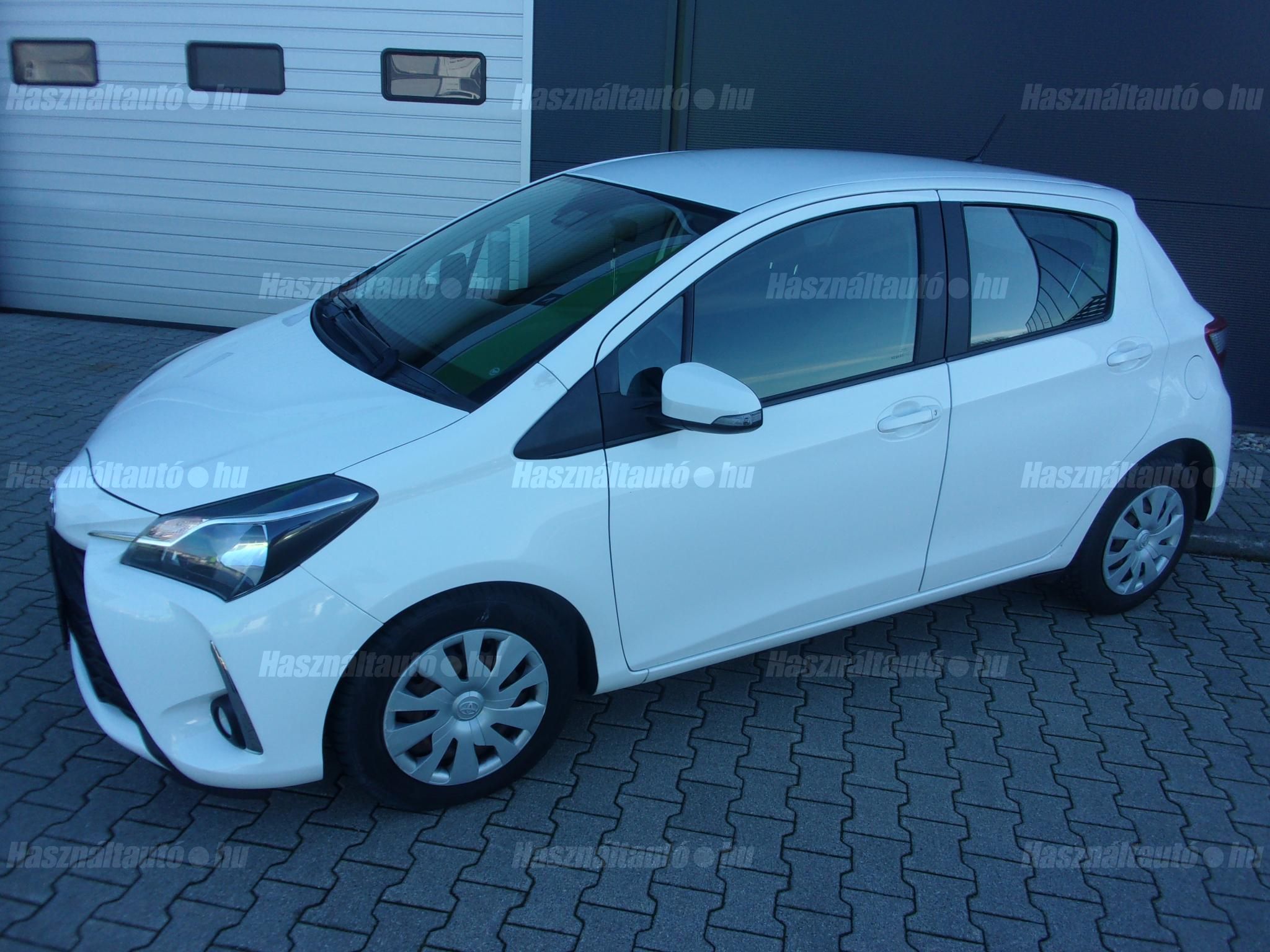 TOYOTA YARIS 2017/12 - 1