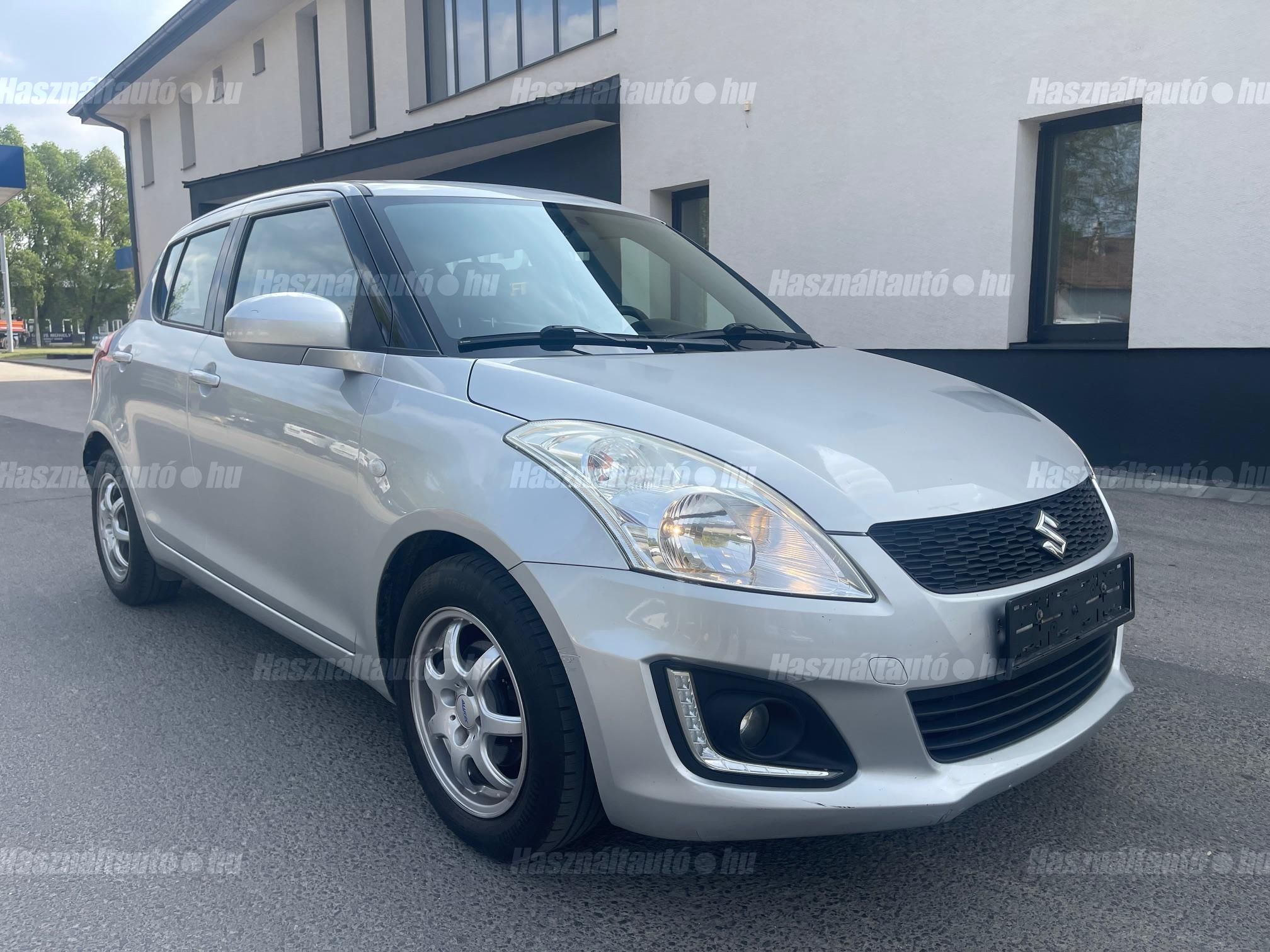 SUZUKI SWIFT 2016/8 - 1