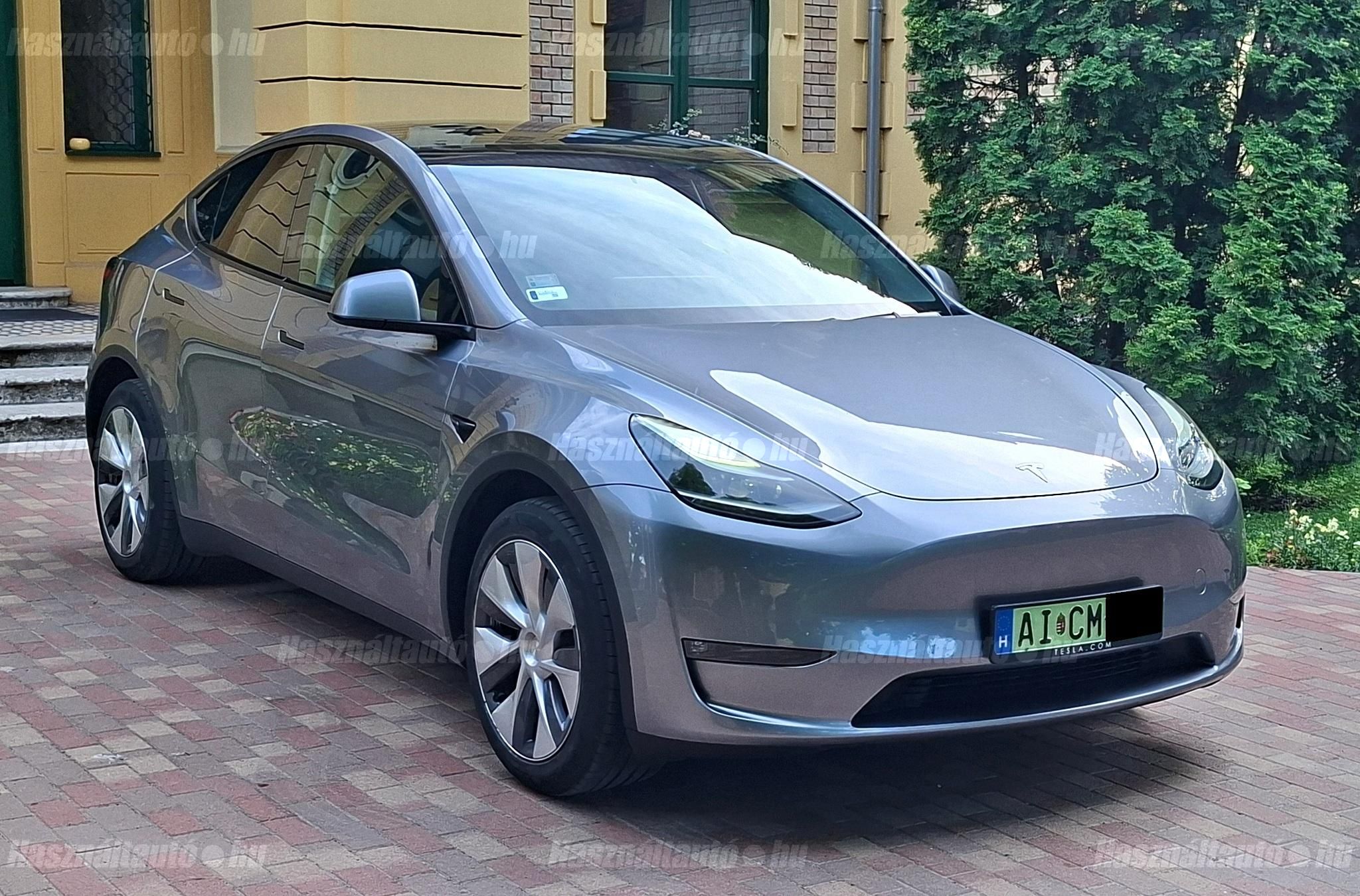 TESLA MODEL Y 2024/4 - 1