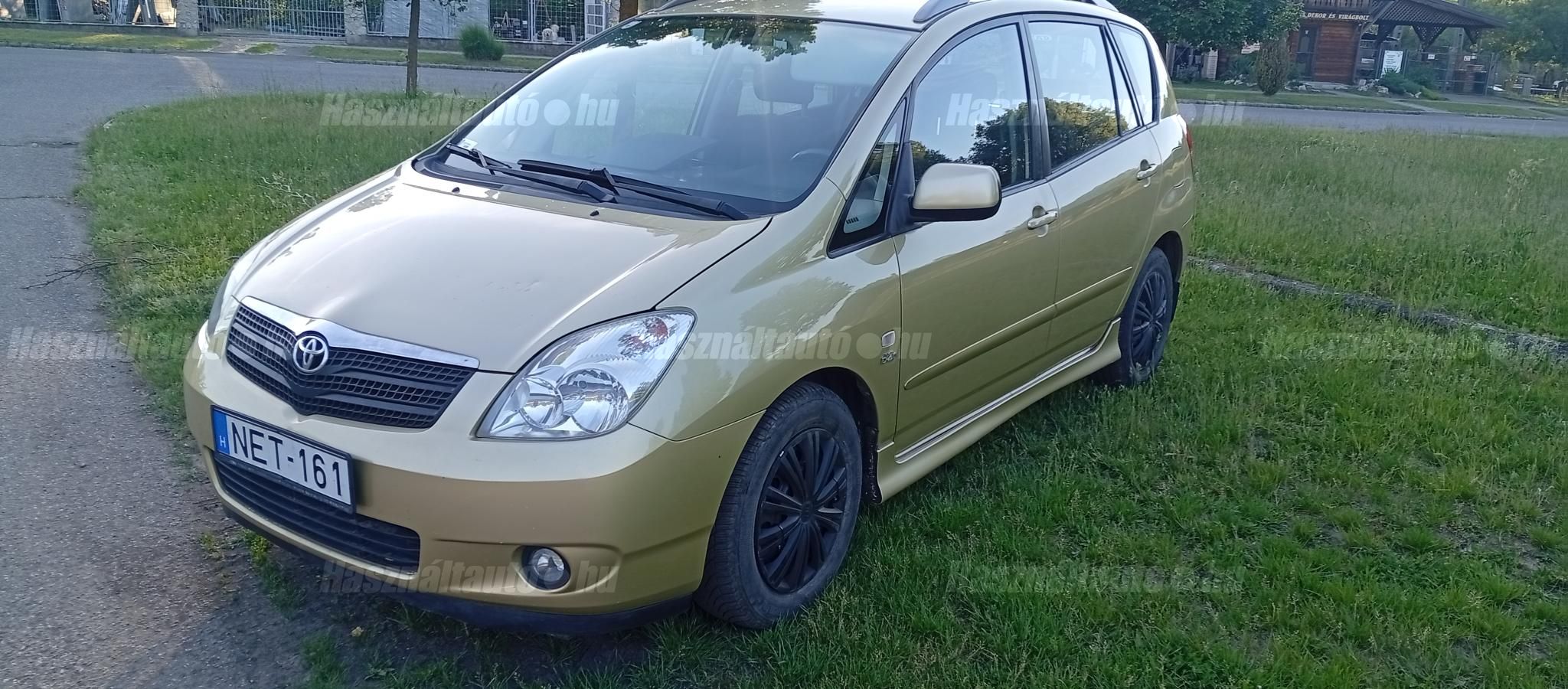 TOYOTA COROLLA VERSO 2003/10 - 1