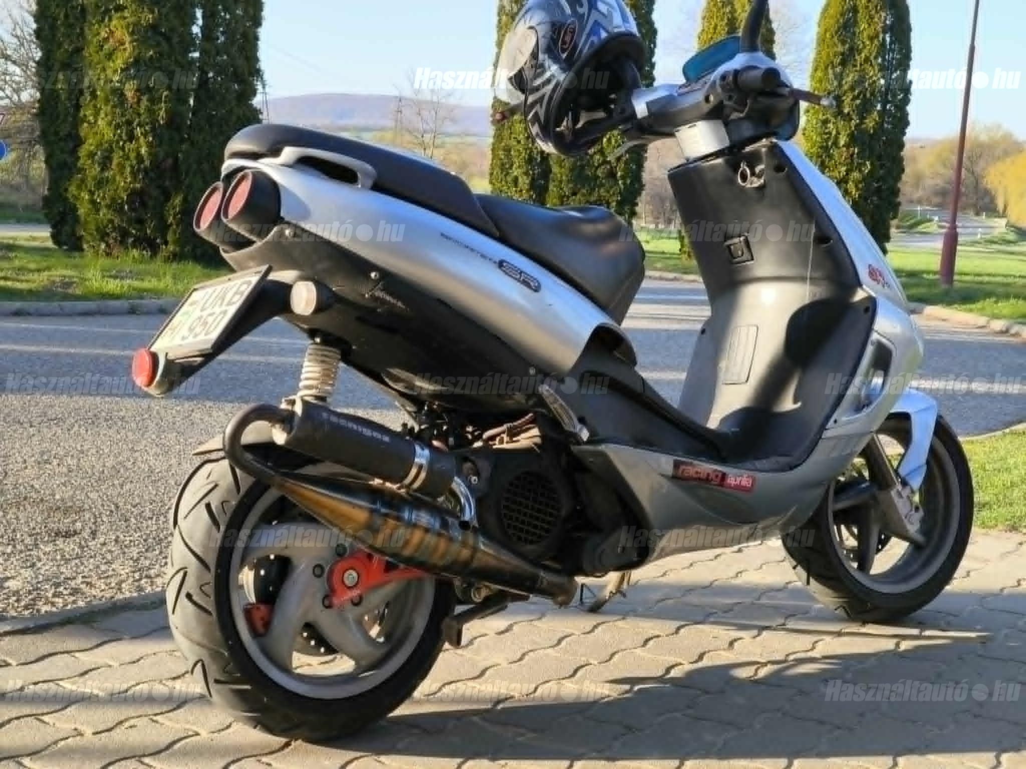 APRILIA SR 125 2000/2 - 1