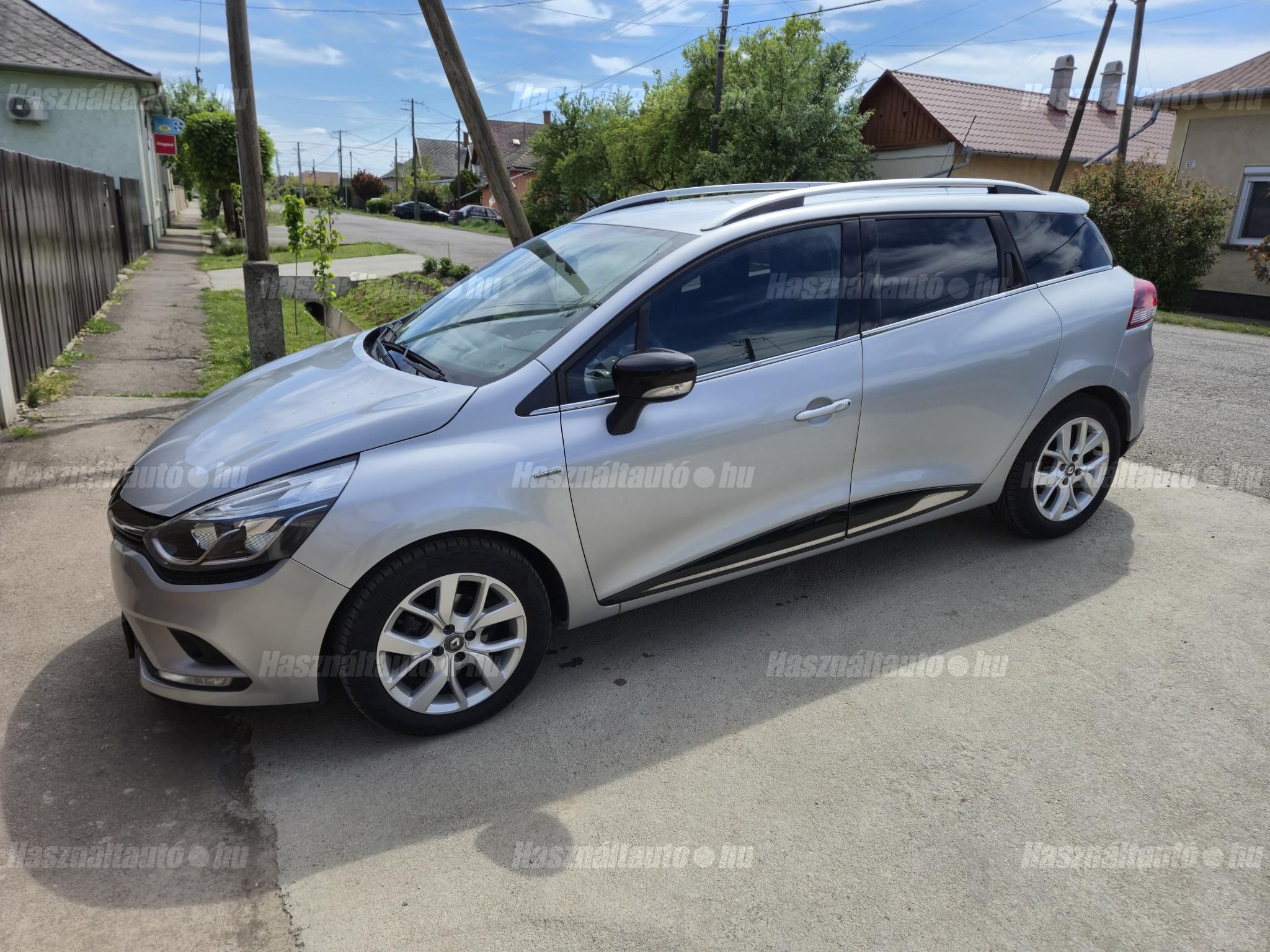 RENAULT CLIO 2018/6 - 1