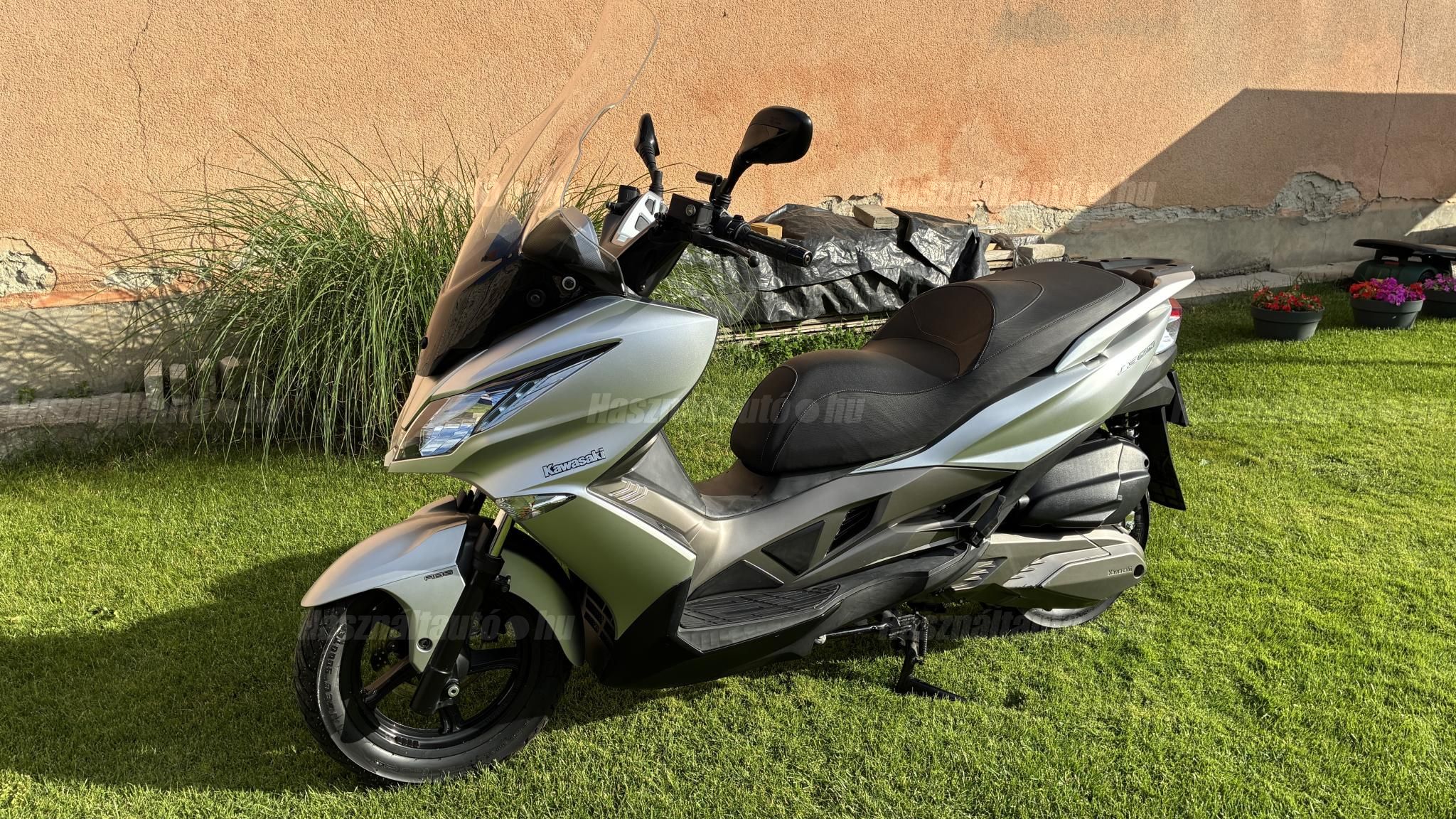 KAWASAKI J 300 2014 - 1