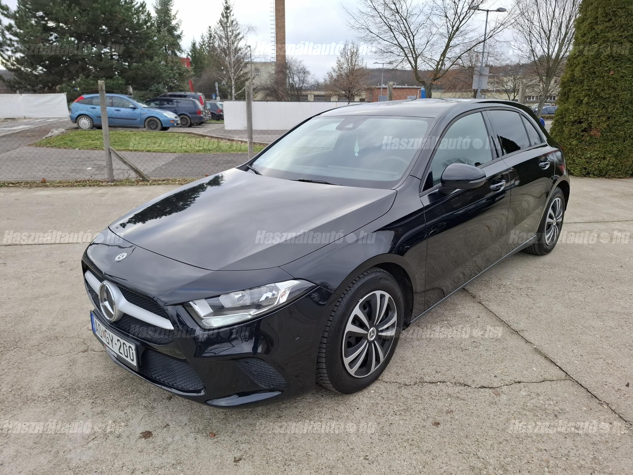 MERCEDES-BENZ A 180 2020/12 - 1