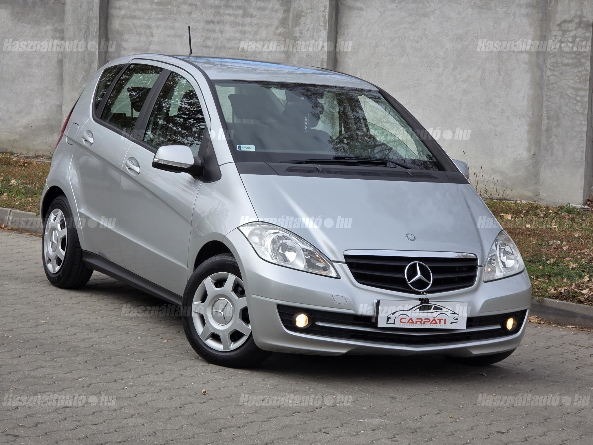 MERCEDES-BENZ A 180 2013/5 - 1