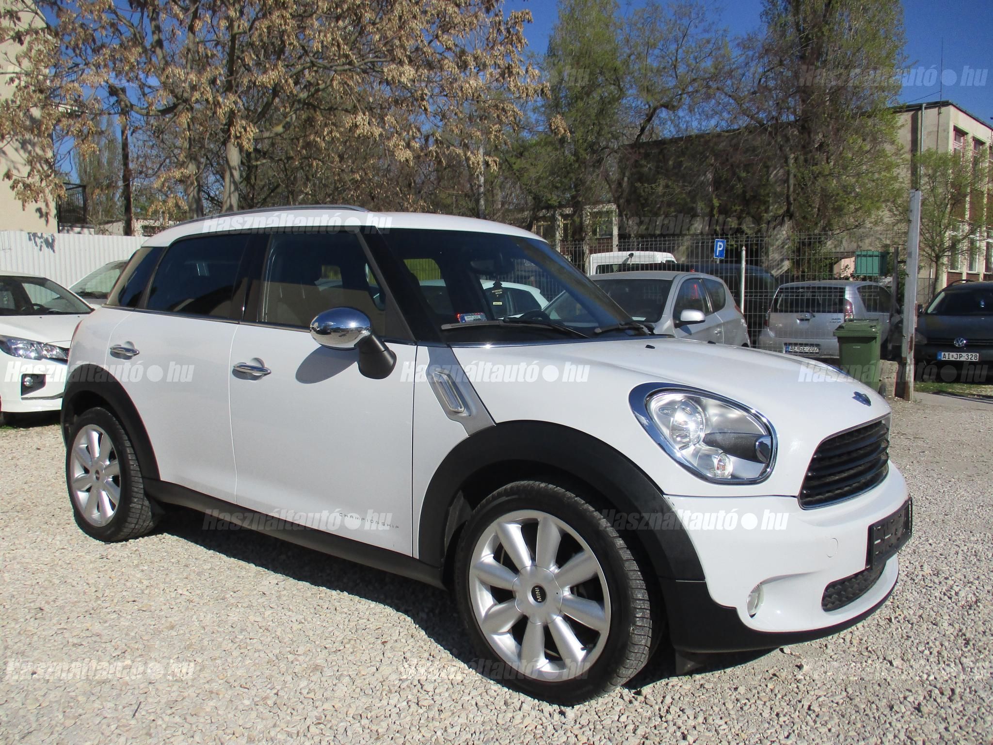 MINI COUNTRYMAN 2011/4 - 1
