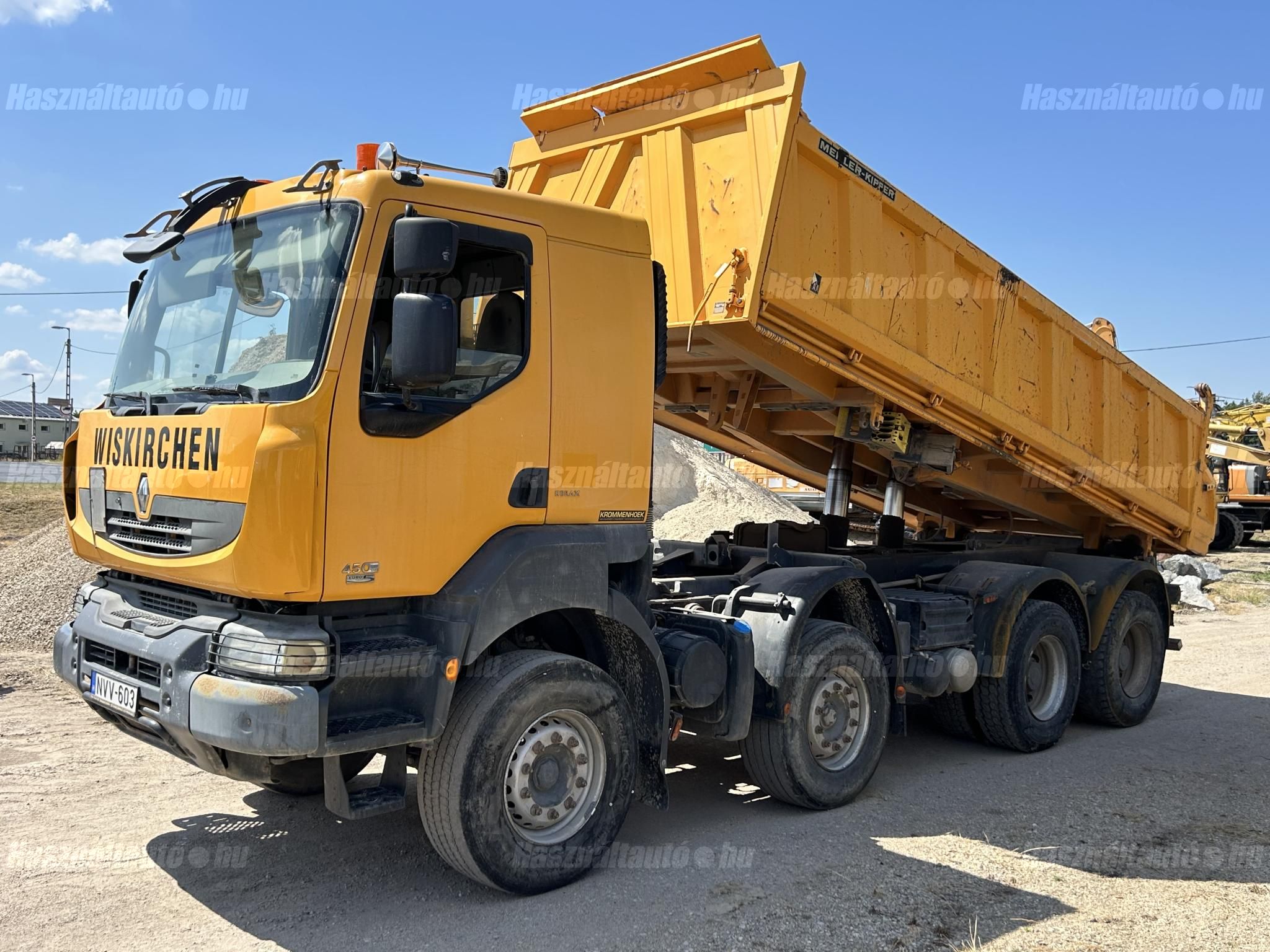RENAULT 2010 - 1